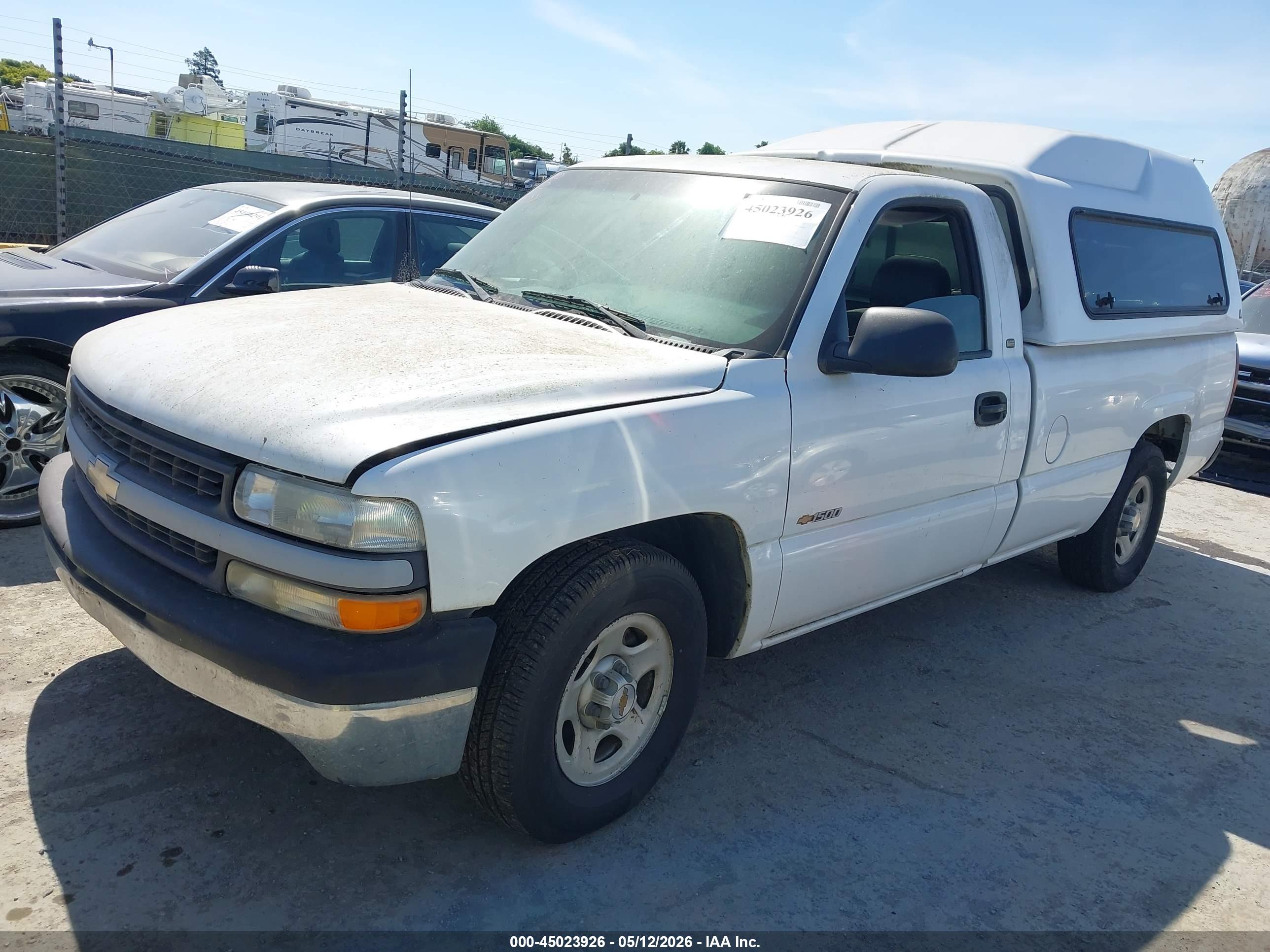 CHEVROLET SILVERADO image 2