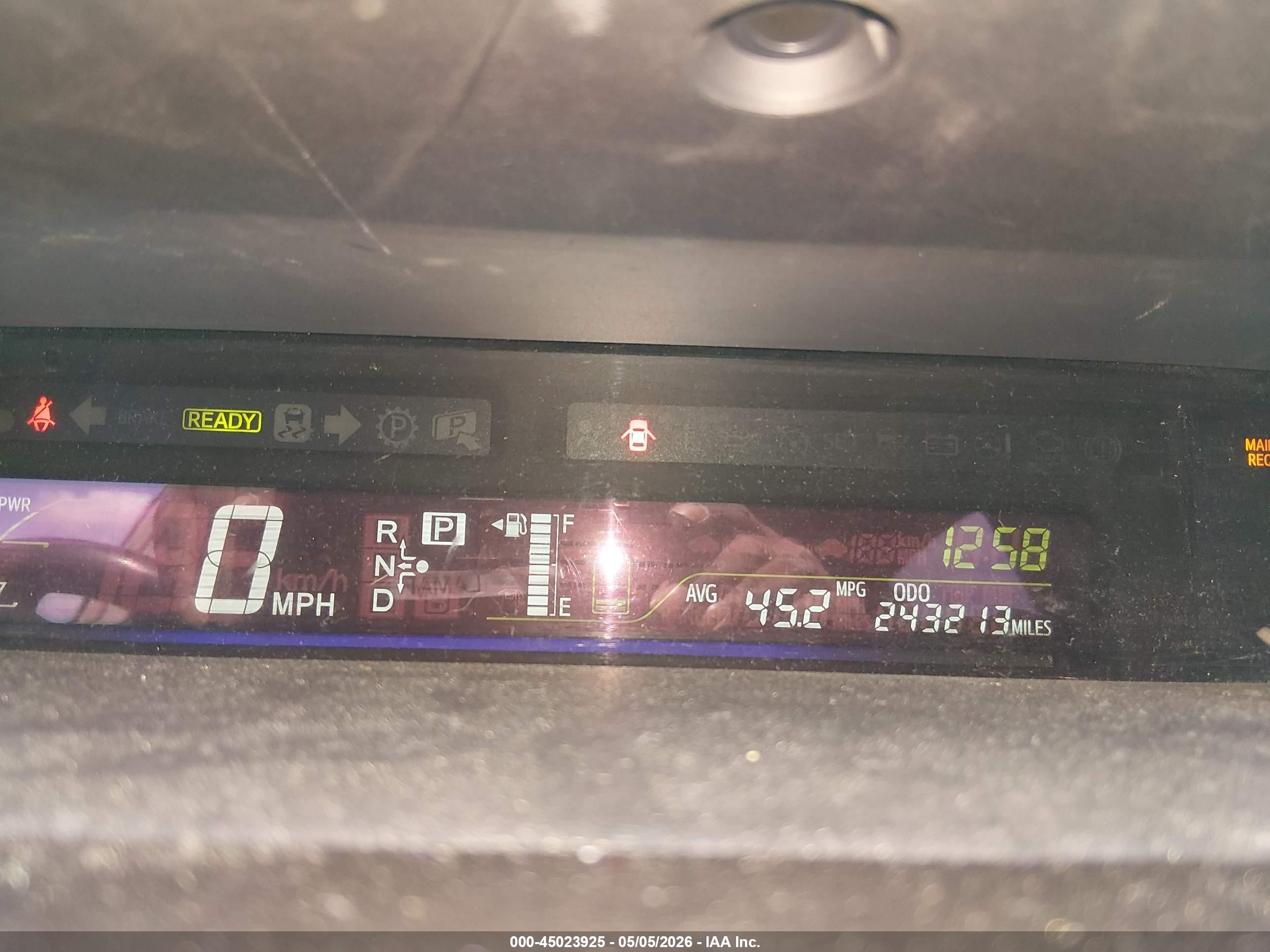 TOYOTA PRIUS image 7