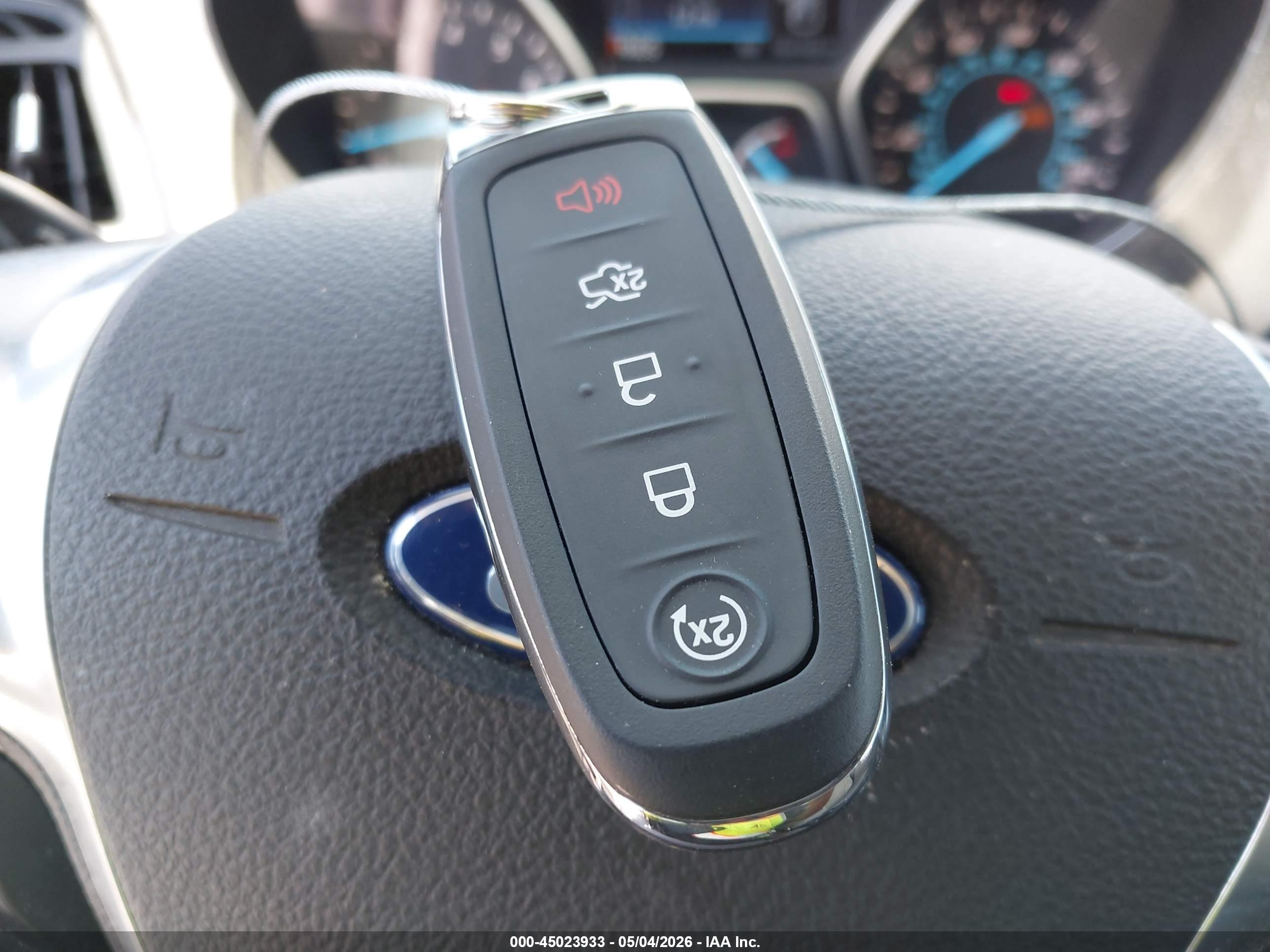 FORD ESCAPE image 11