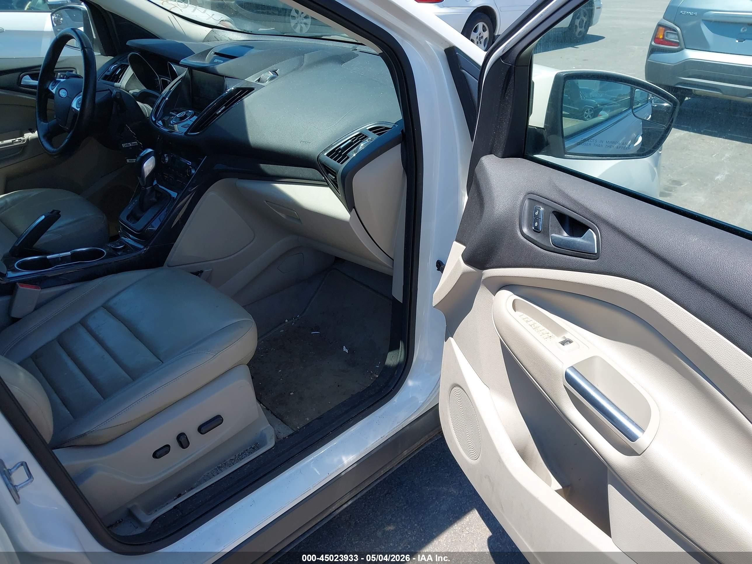 FORD ESCAPE image 5