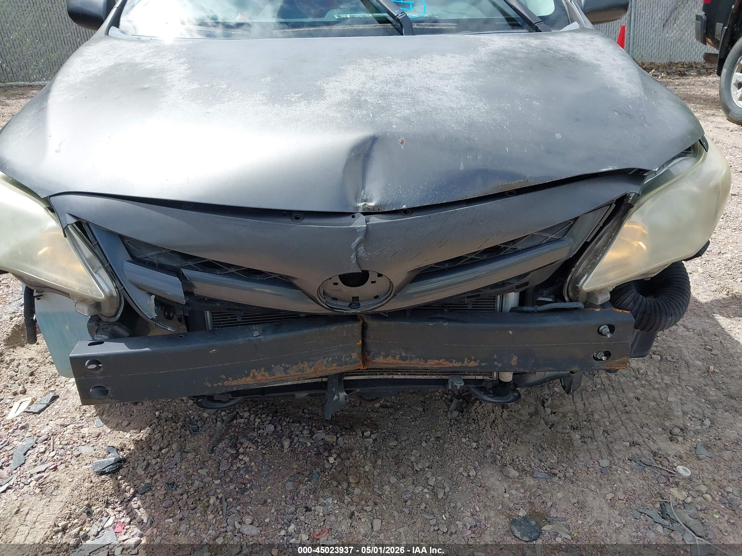 TOYOTA COROLLA image 6