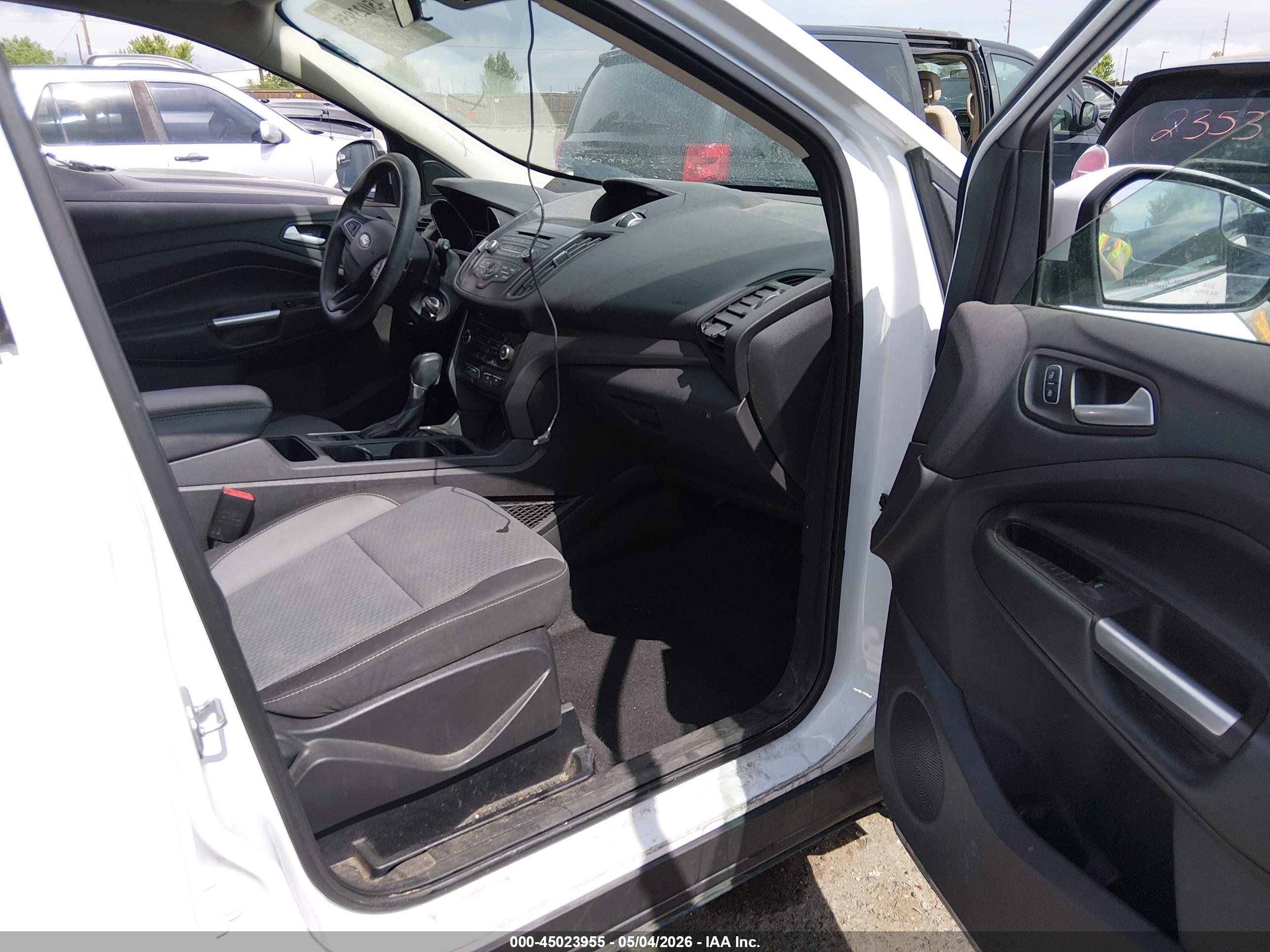 FORD ESCAPE image 5