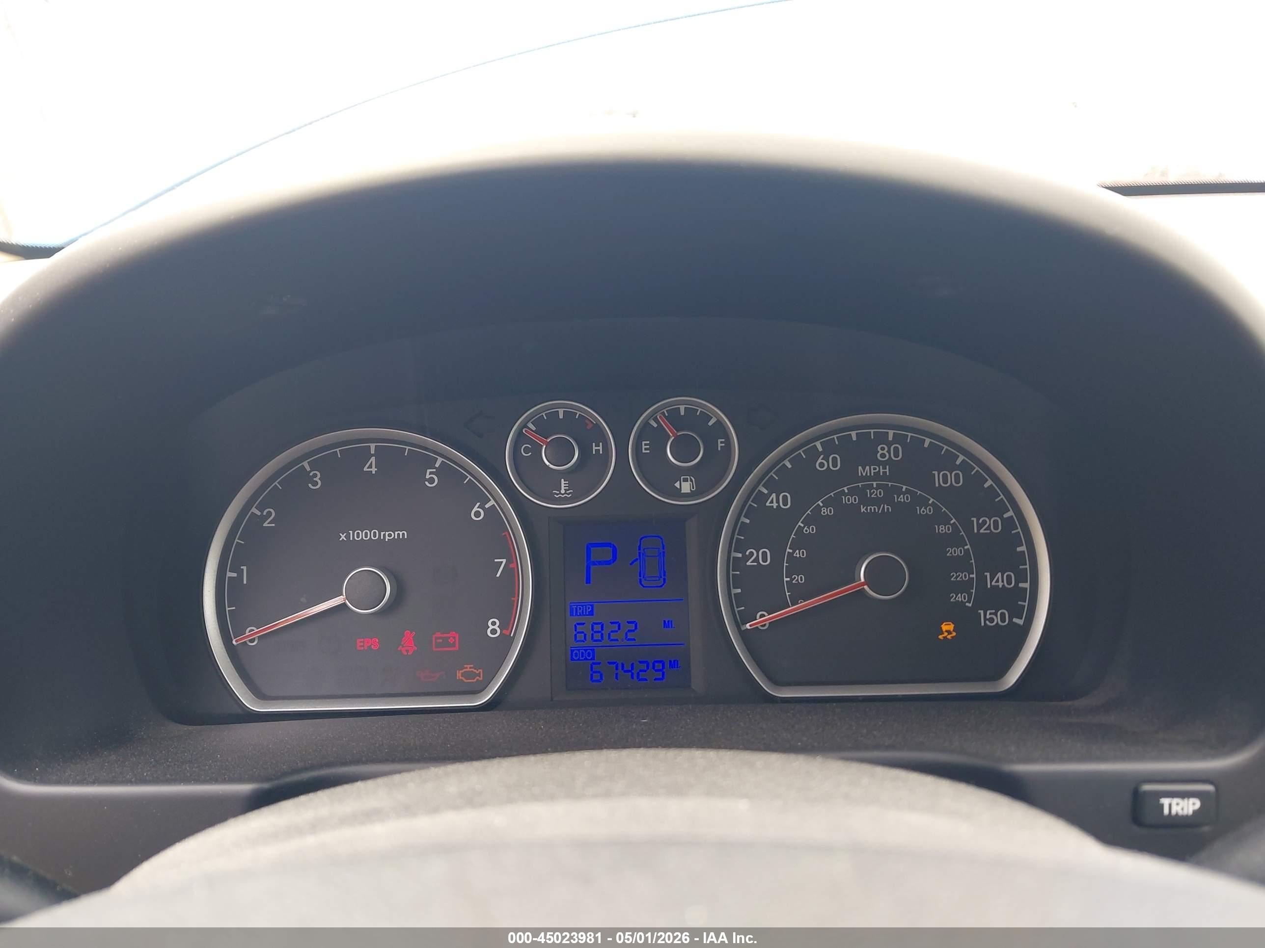 HYUNDAI ELANTRA image 7