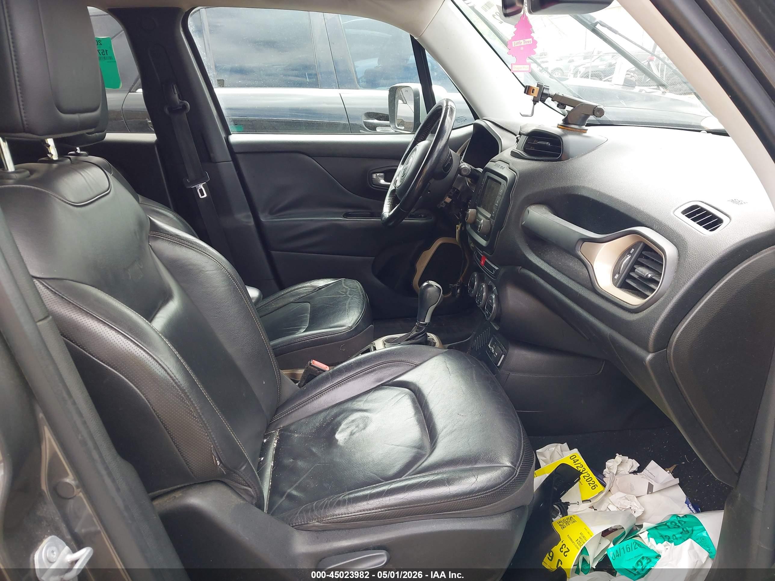 JEEP RENEGADE image 5