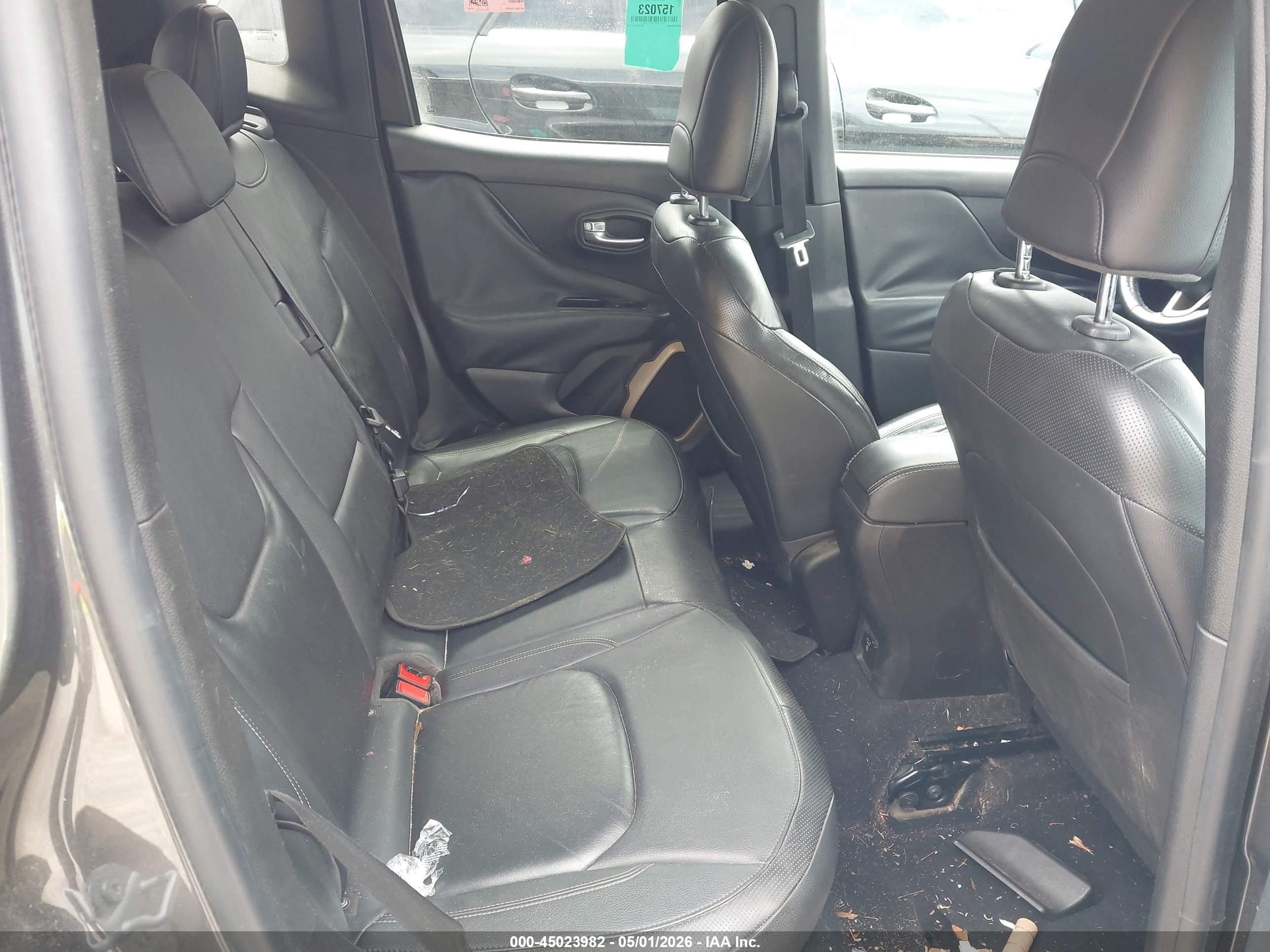 JEEP RENEGADE image 8