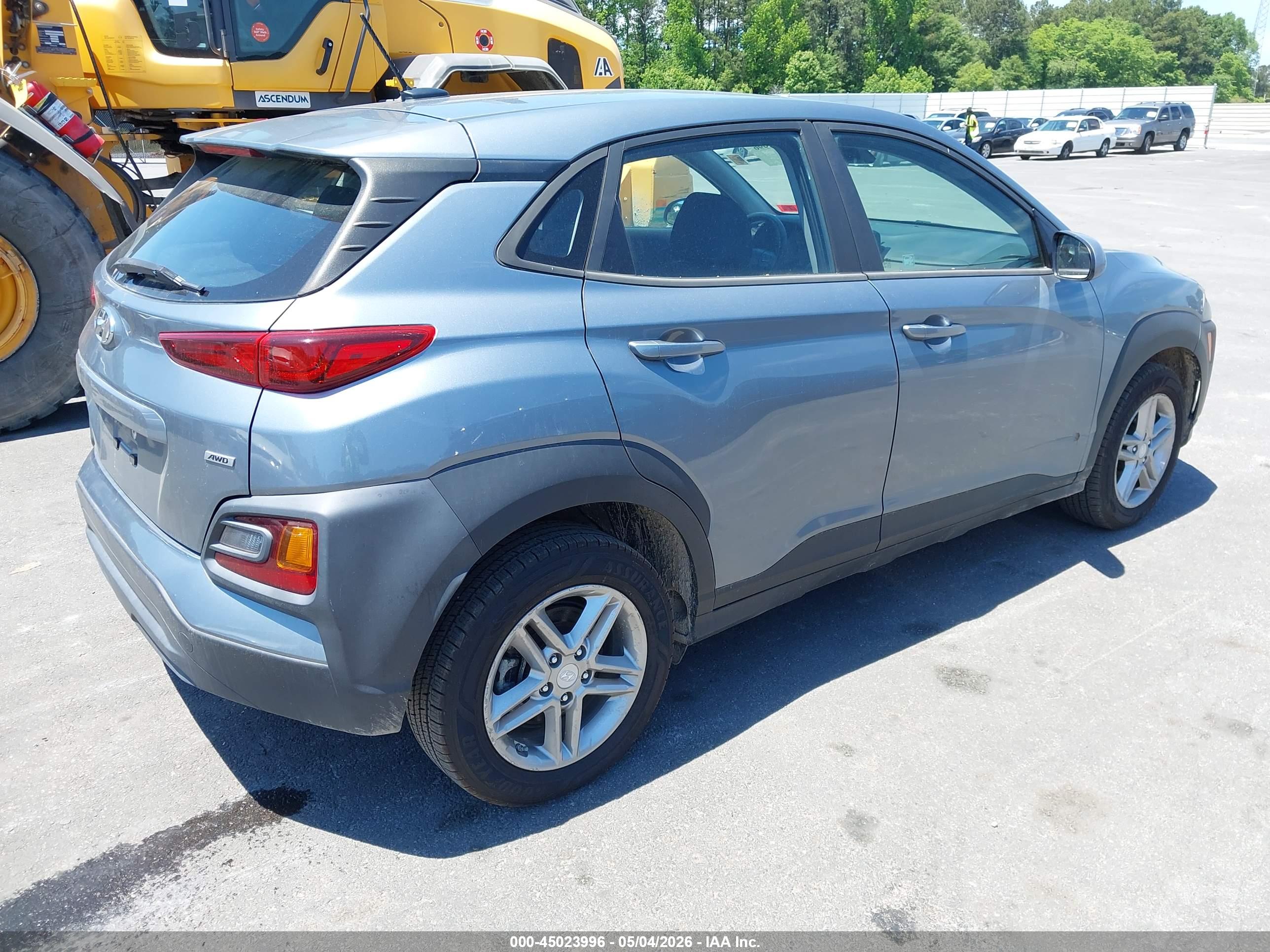 HYUNDAI KONA image 4