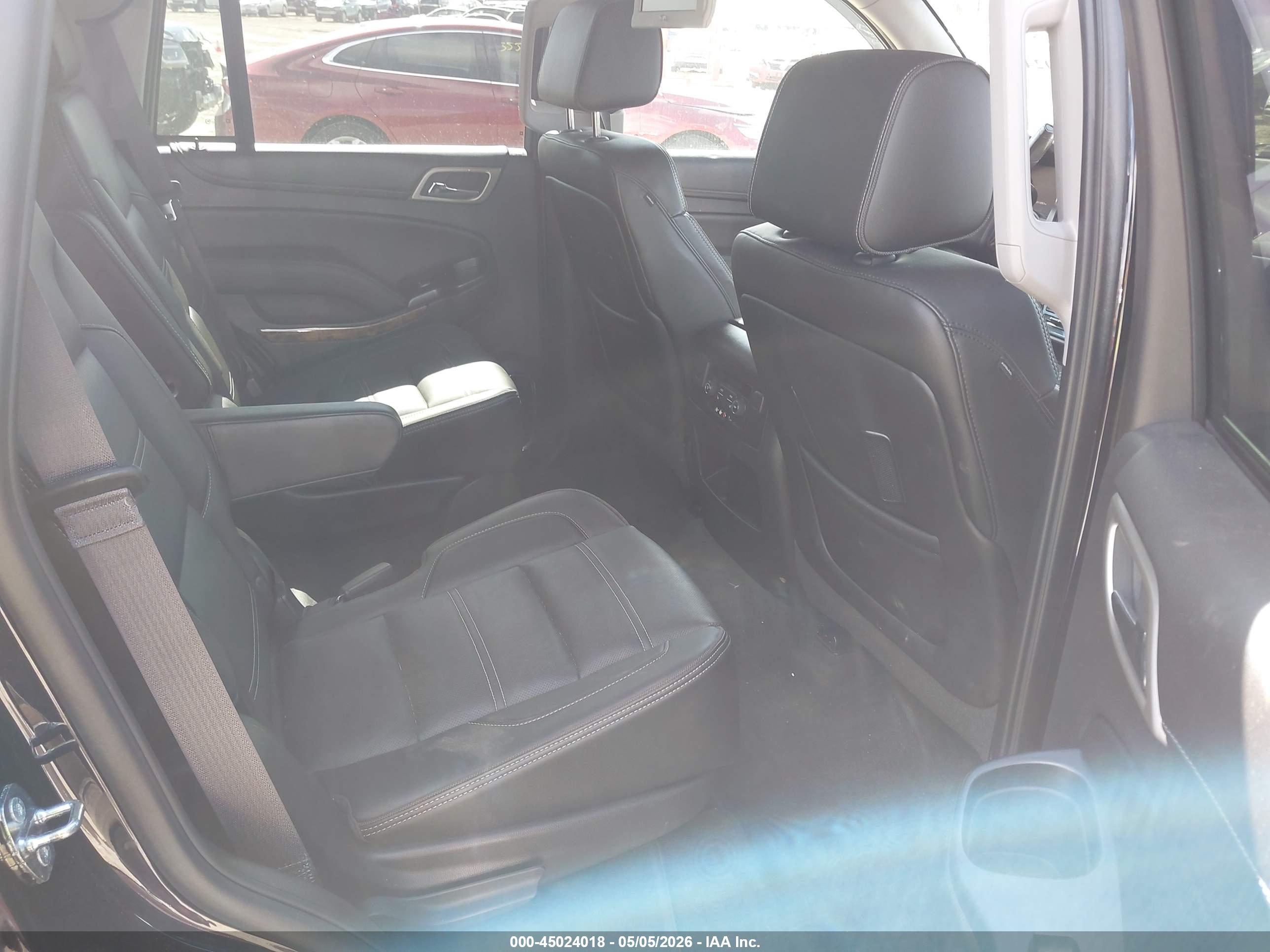 GMC YUKON image 8