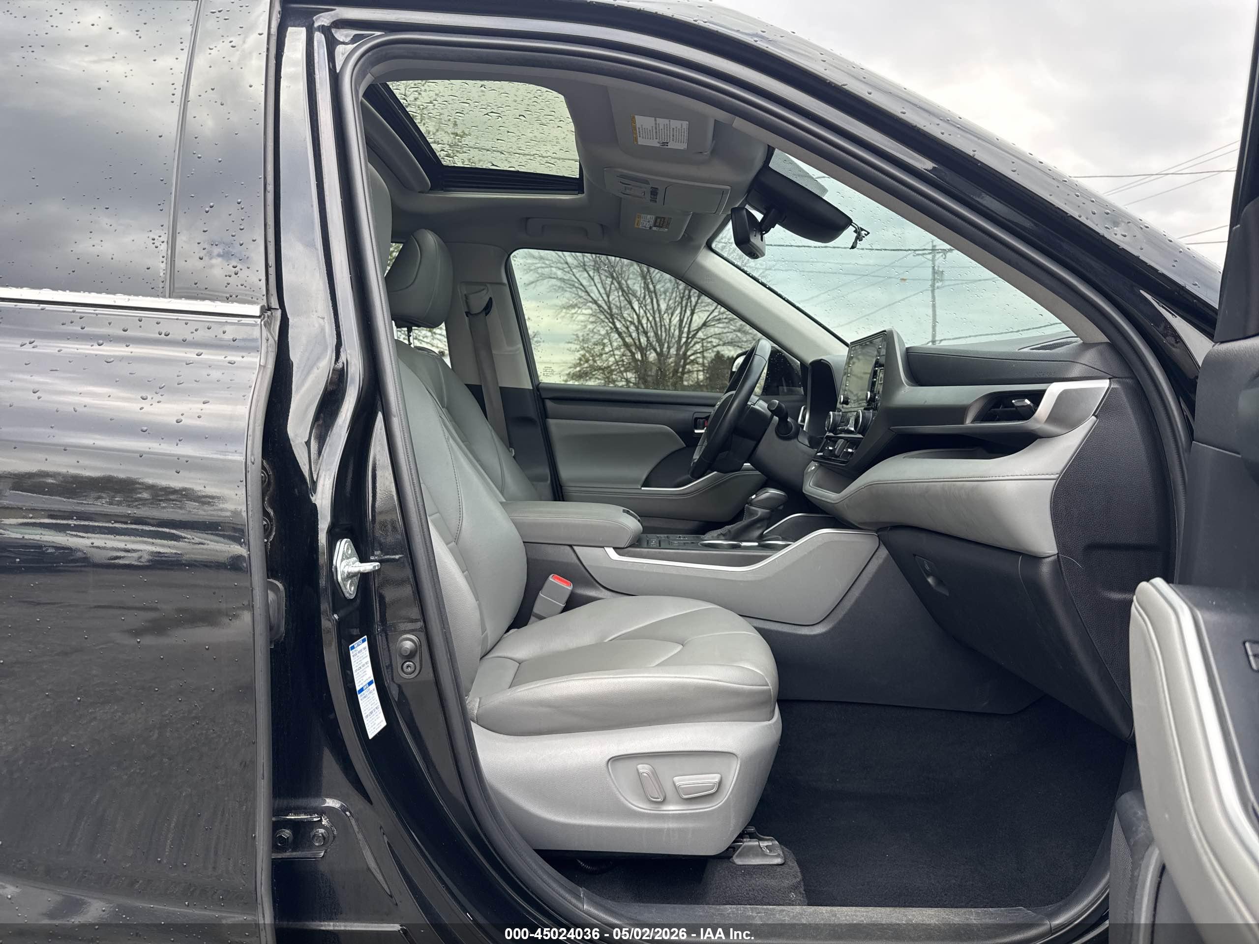 TOYOTA HIGHLANDER image 5