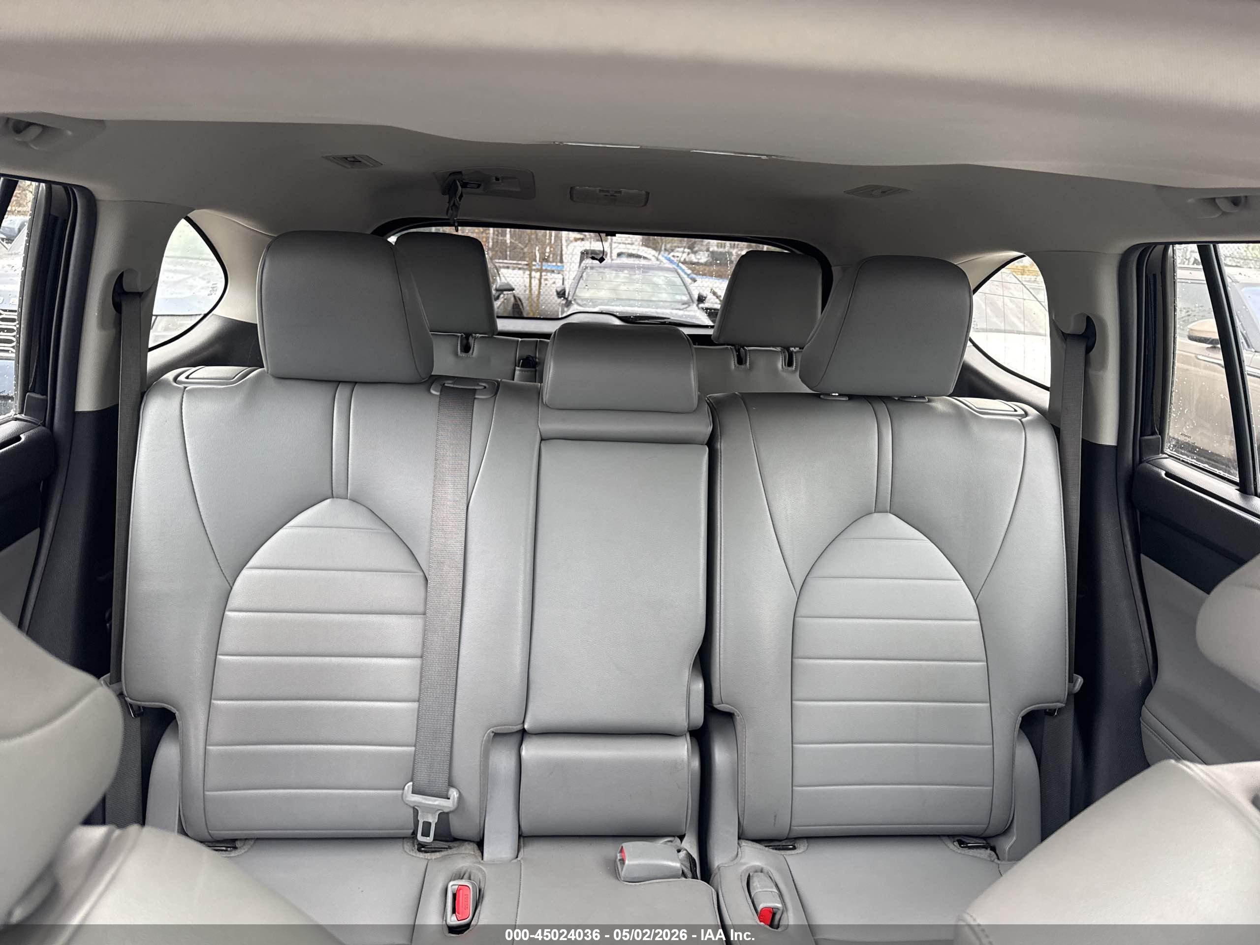 TOYOTA HIGHLANDER image 6
