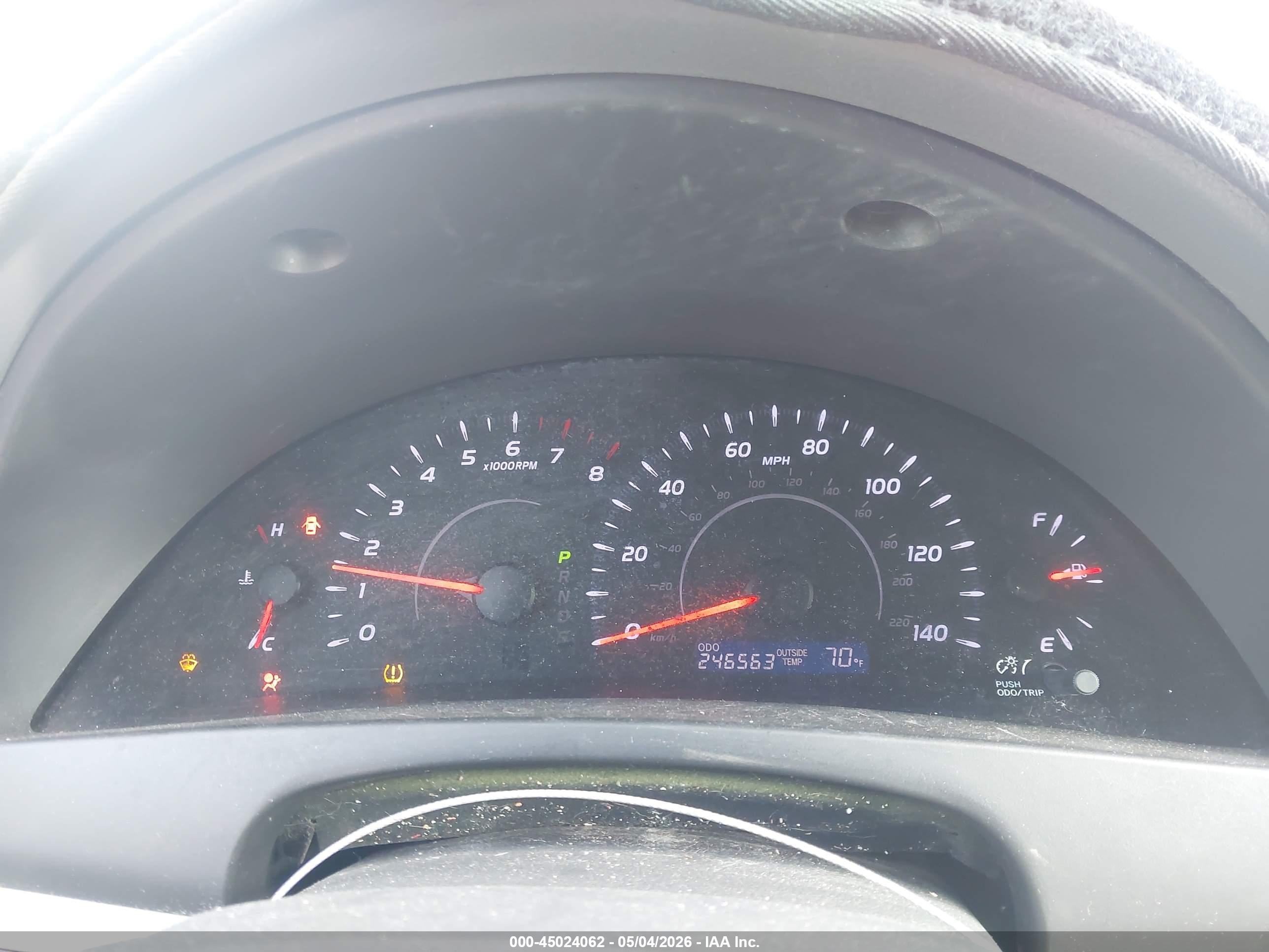 TOYOTA CAMRY image 7