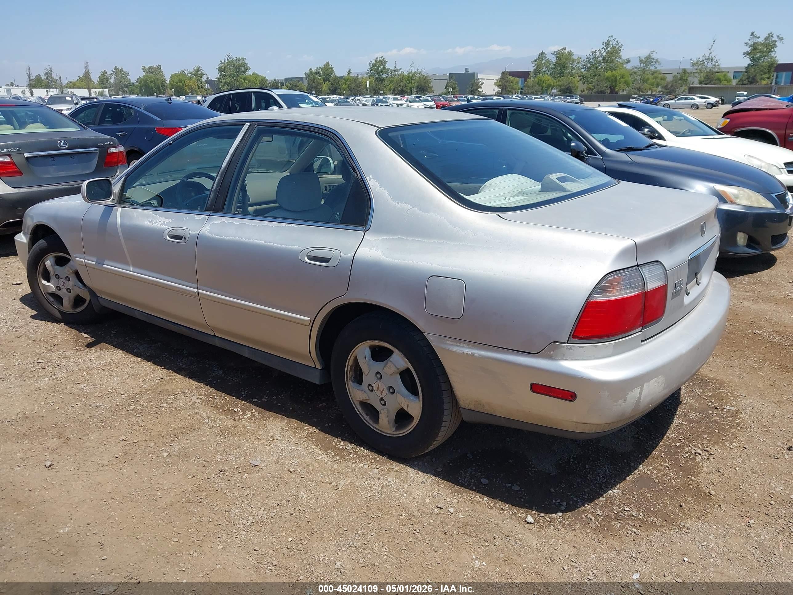 HONDA ACCORD image 3