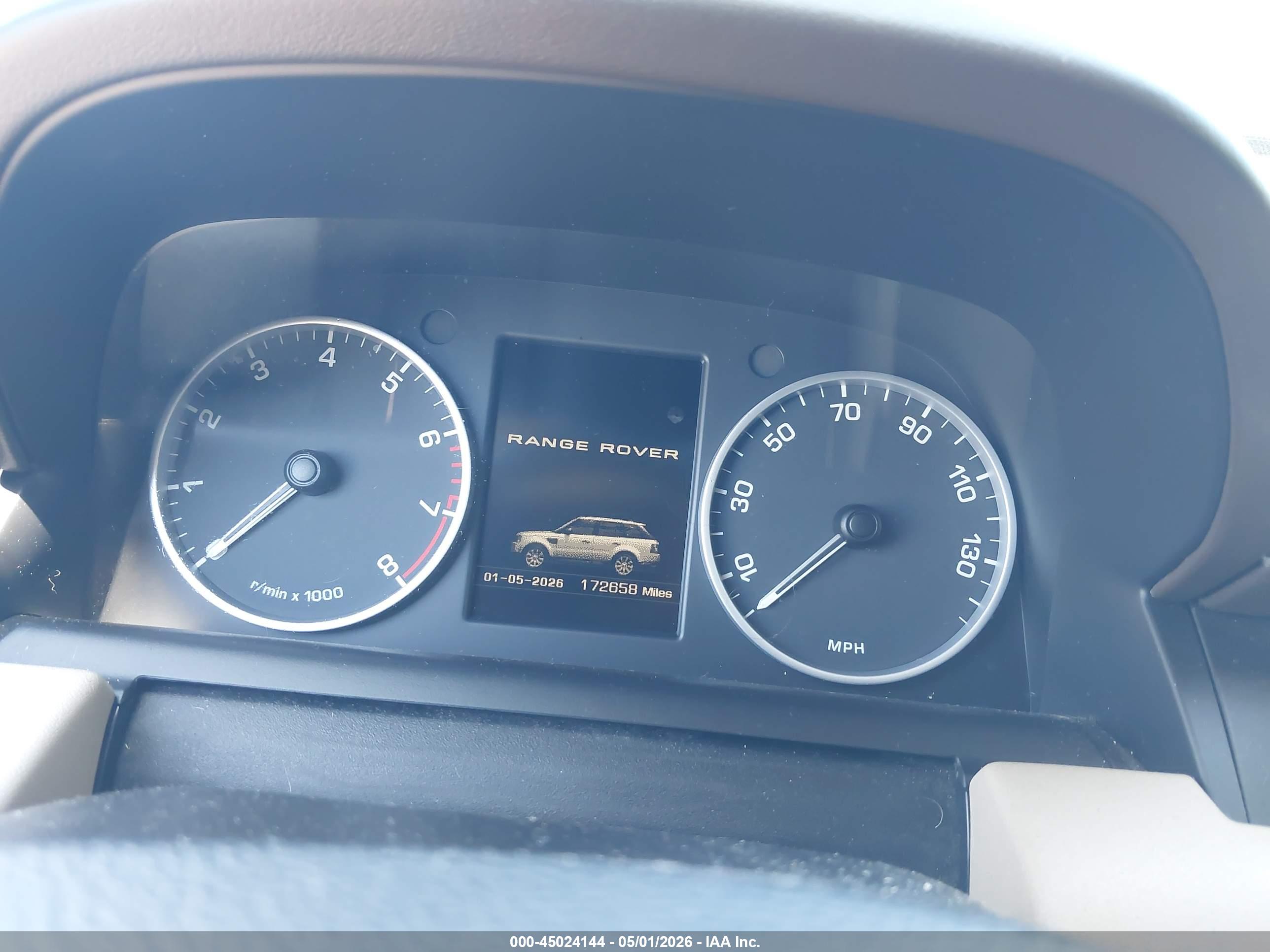 LAND ROVER image 7