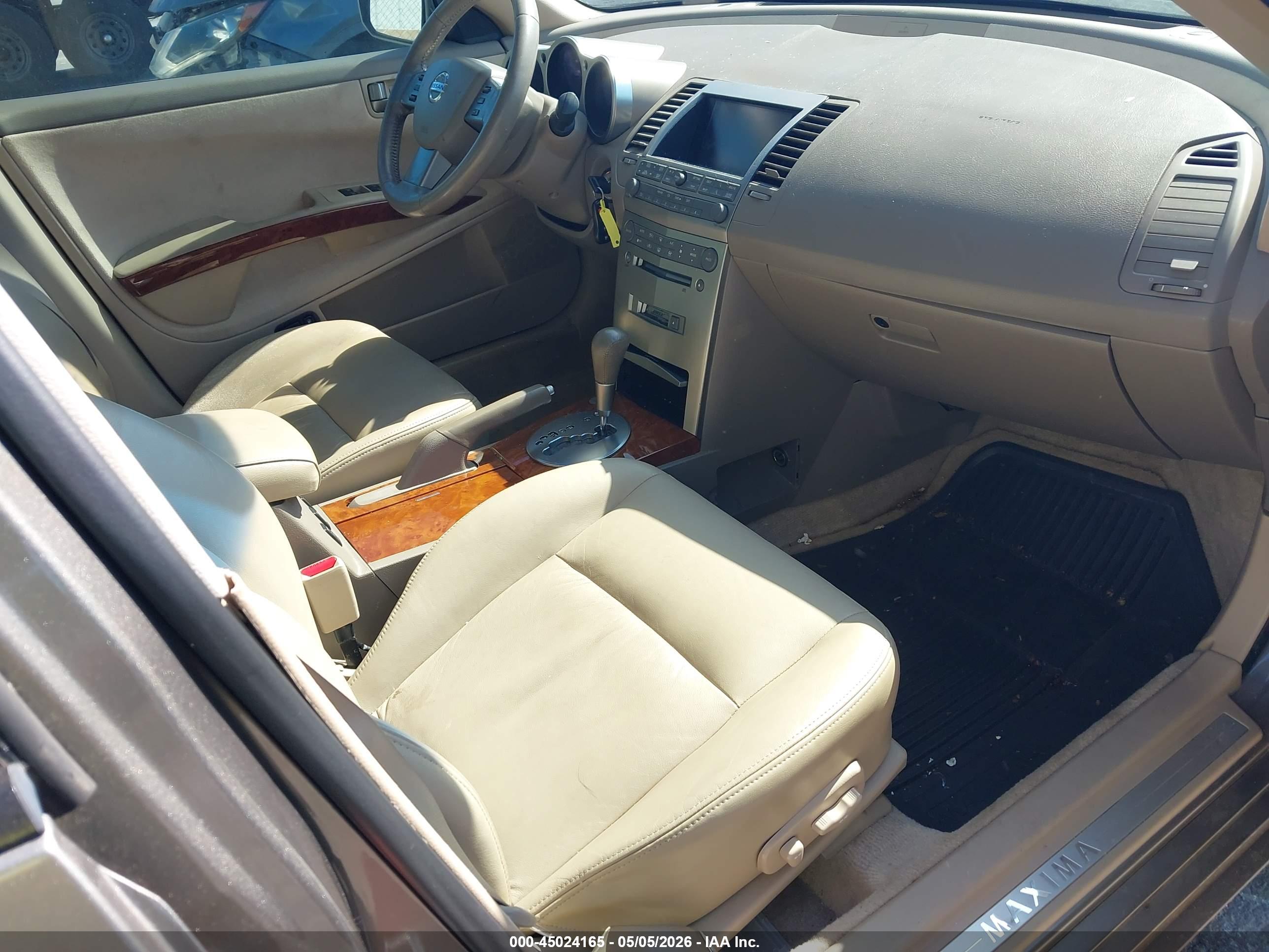 NISSAN MAXIMA image 5