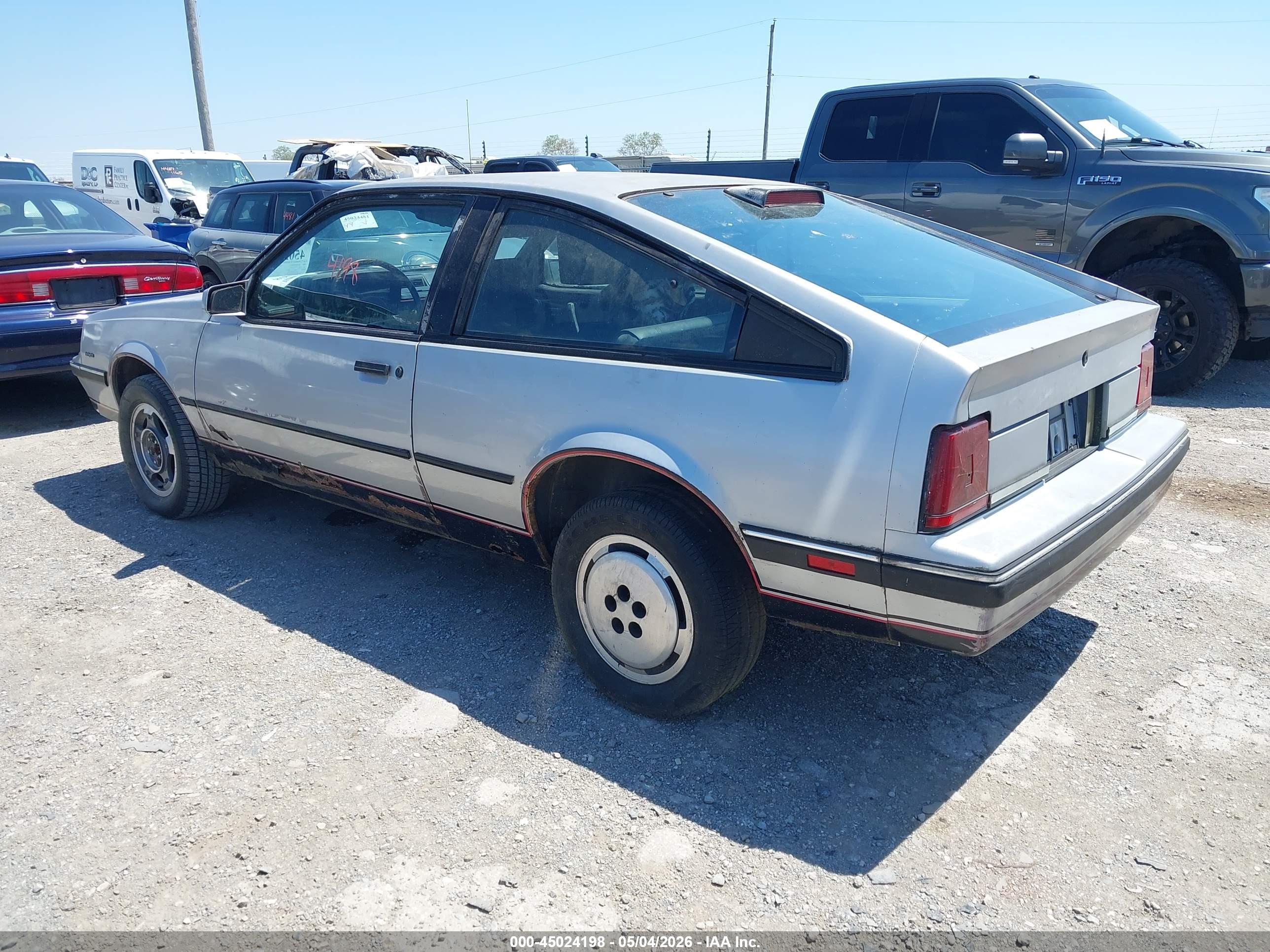 OLDSMOBILE FIRENZA image 3