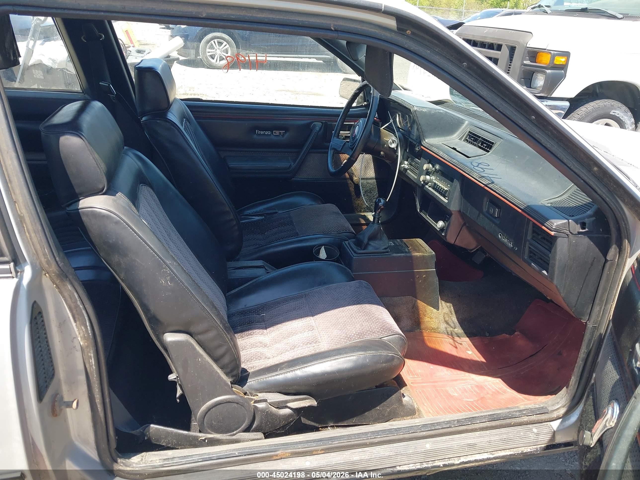 OLDSMOBILE FIRENZA image 5