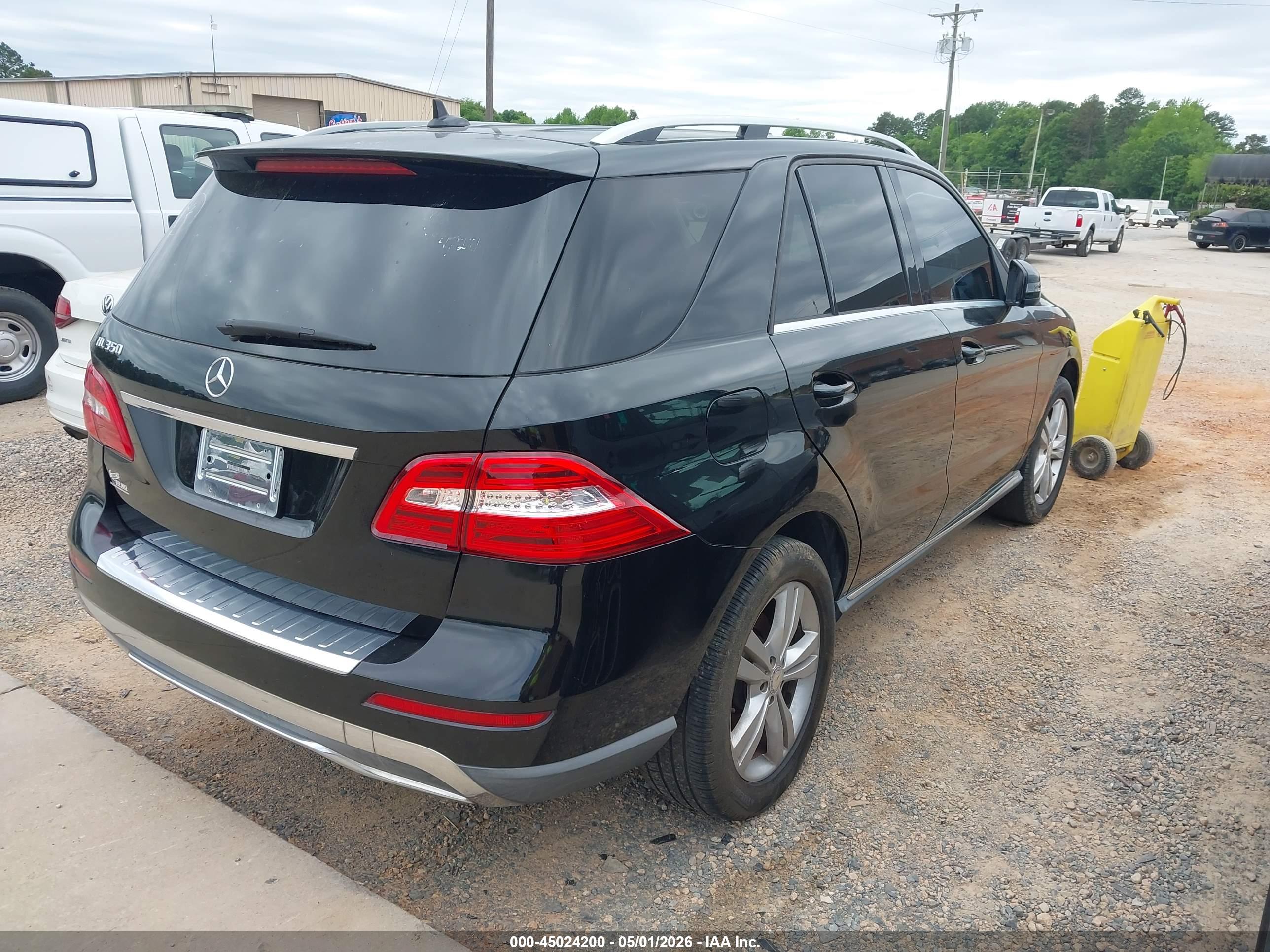 MERCEDES-BENZ ML image 4