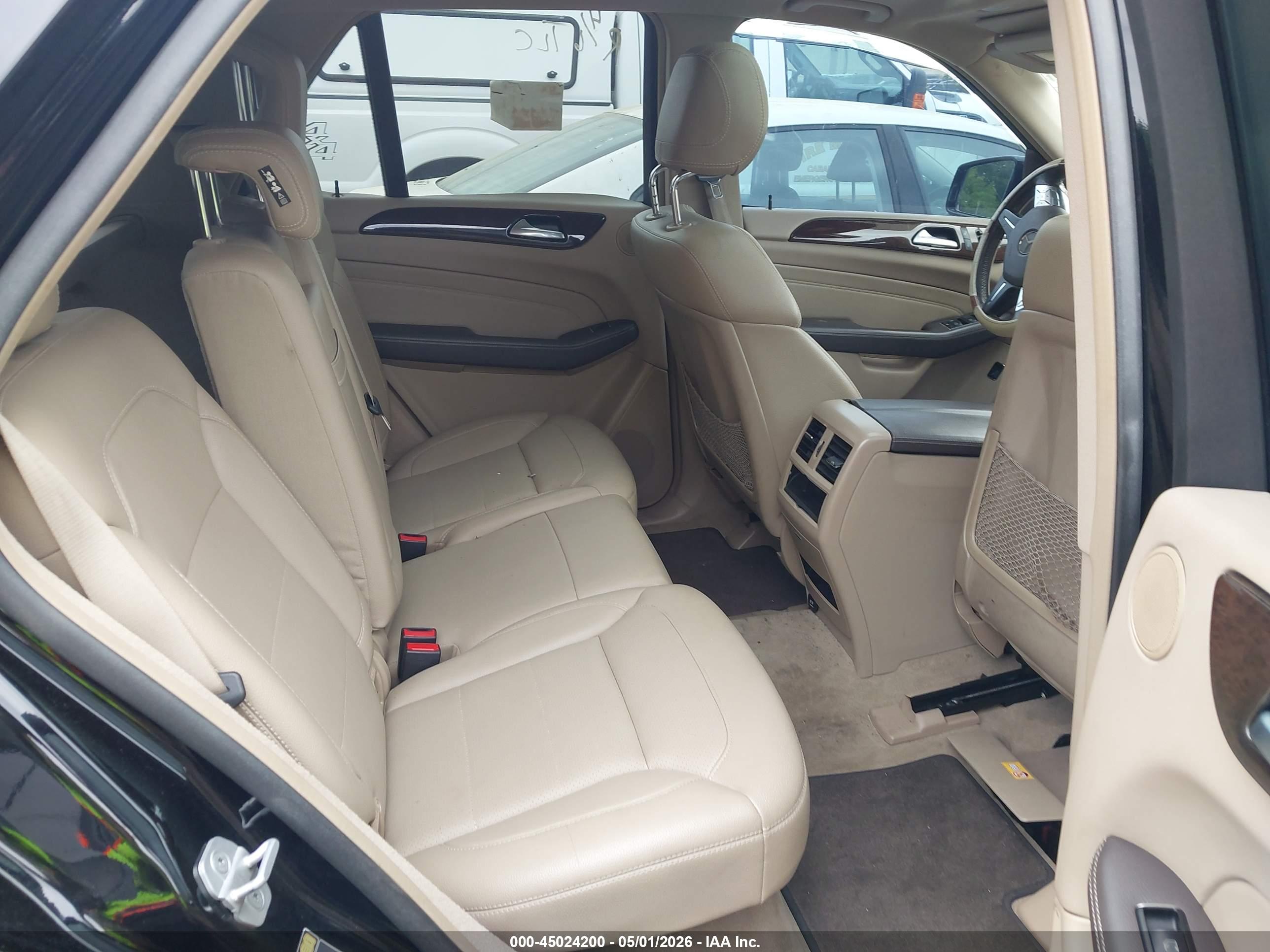 MERCEDES-BENZ ML image 8