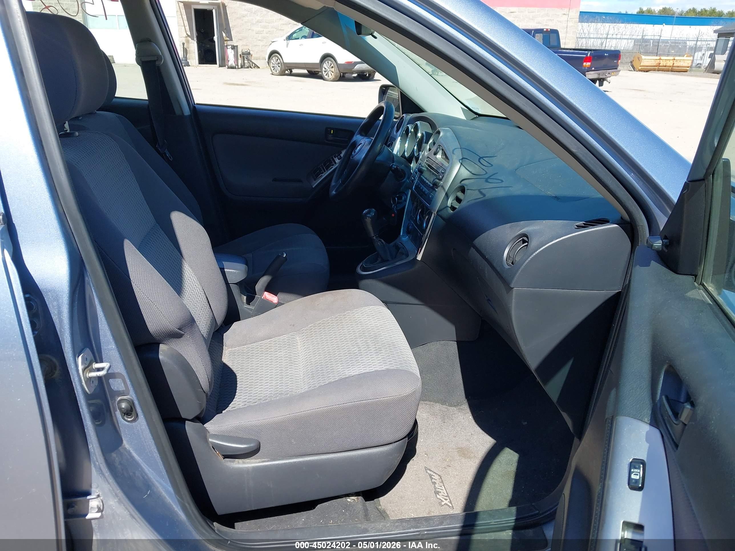 TOYOTA MATRIX image 5