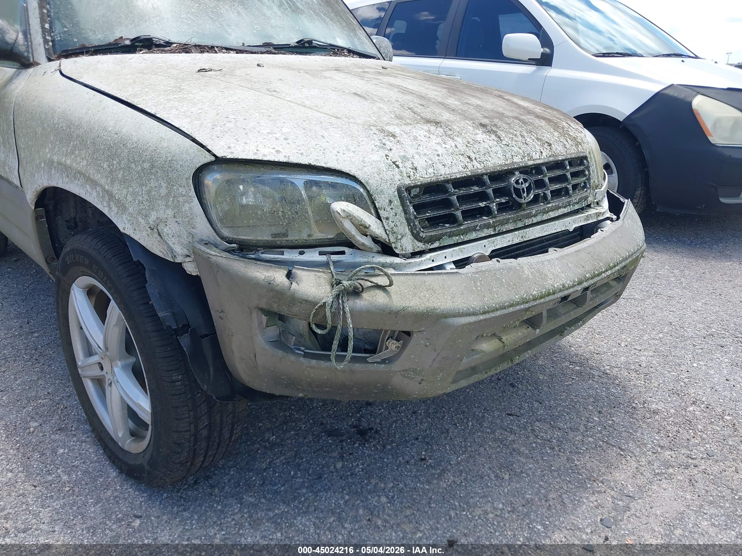 TOYOTA RAV4 image 6