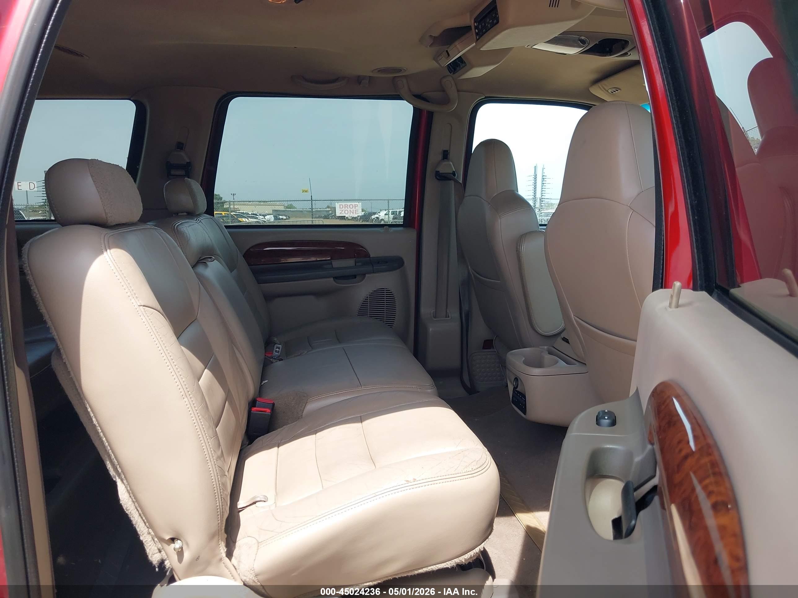 FORD EXCURSION image 8