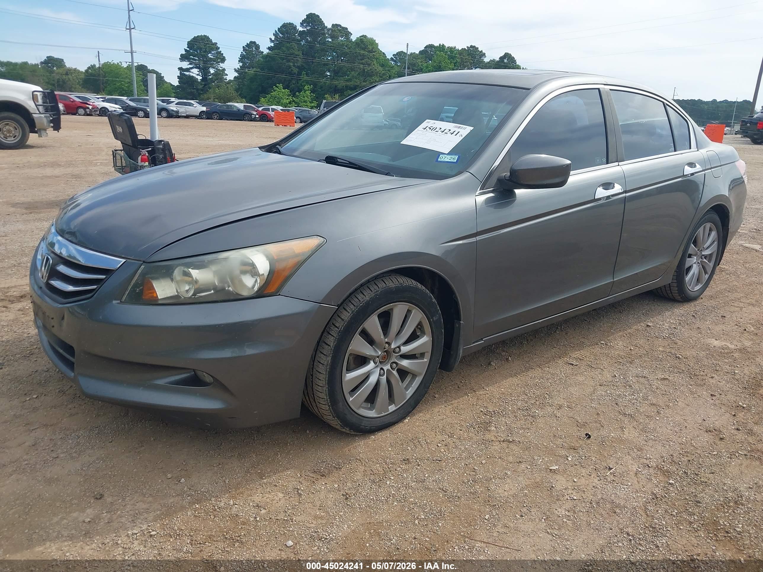 HONDA ACCORD image 2