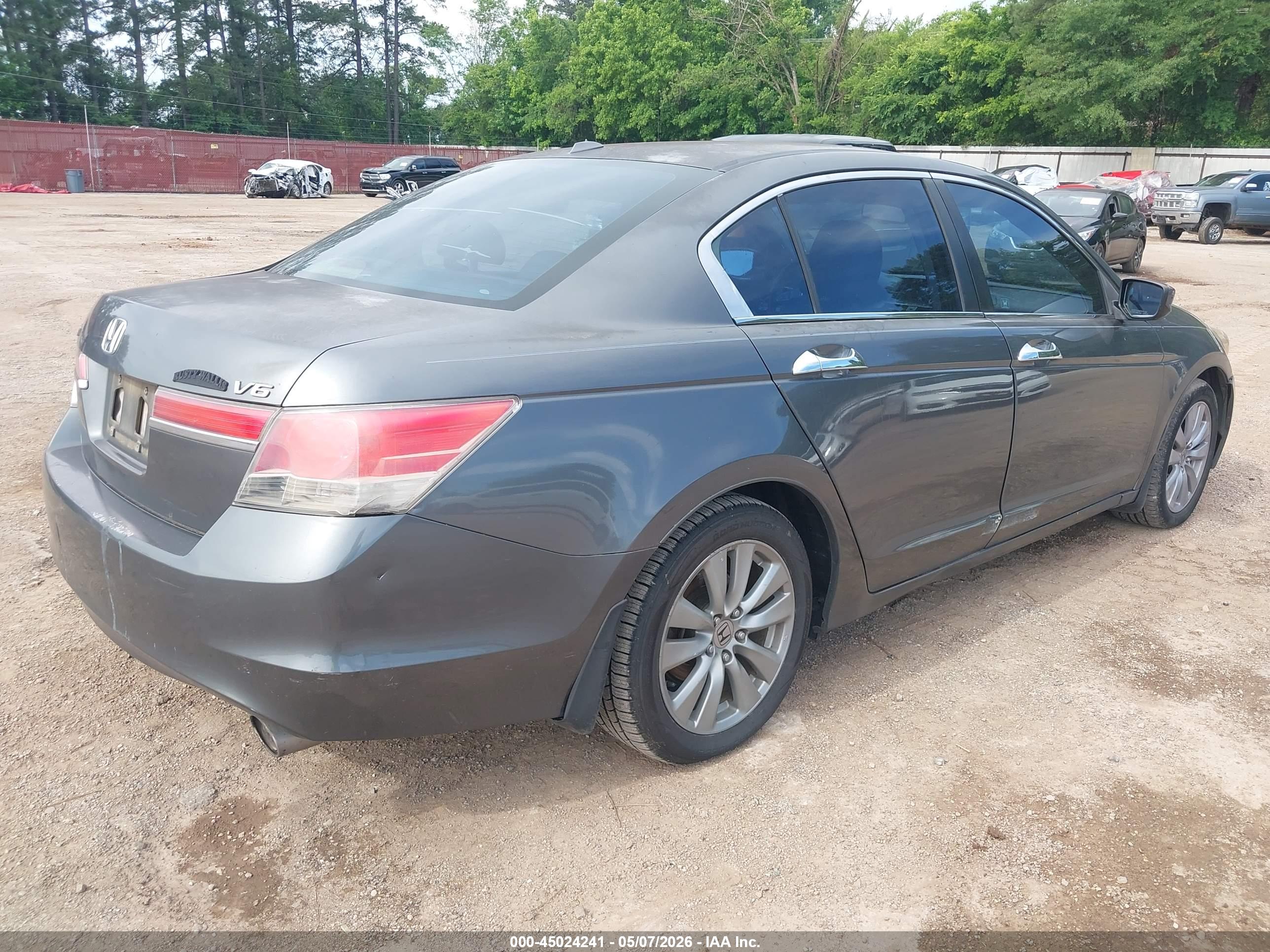 HONDA ACCORD image 4