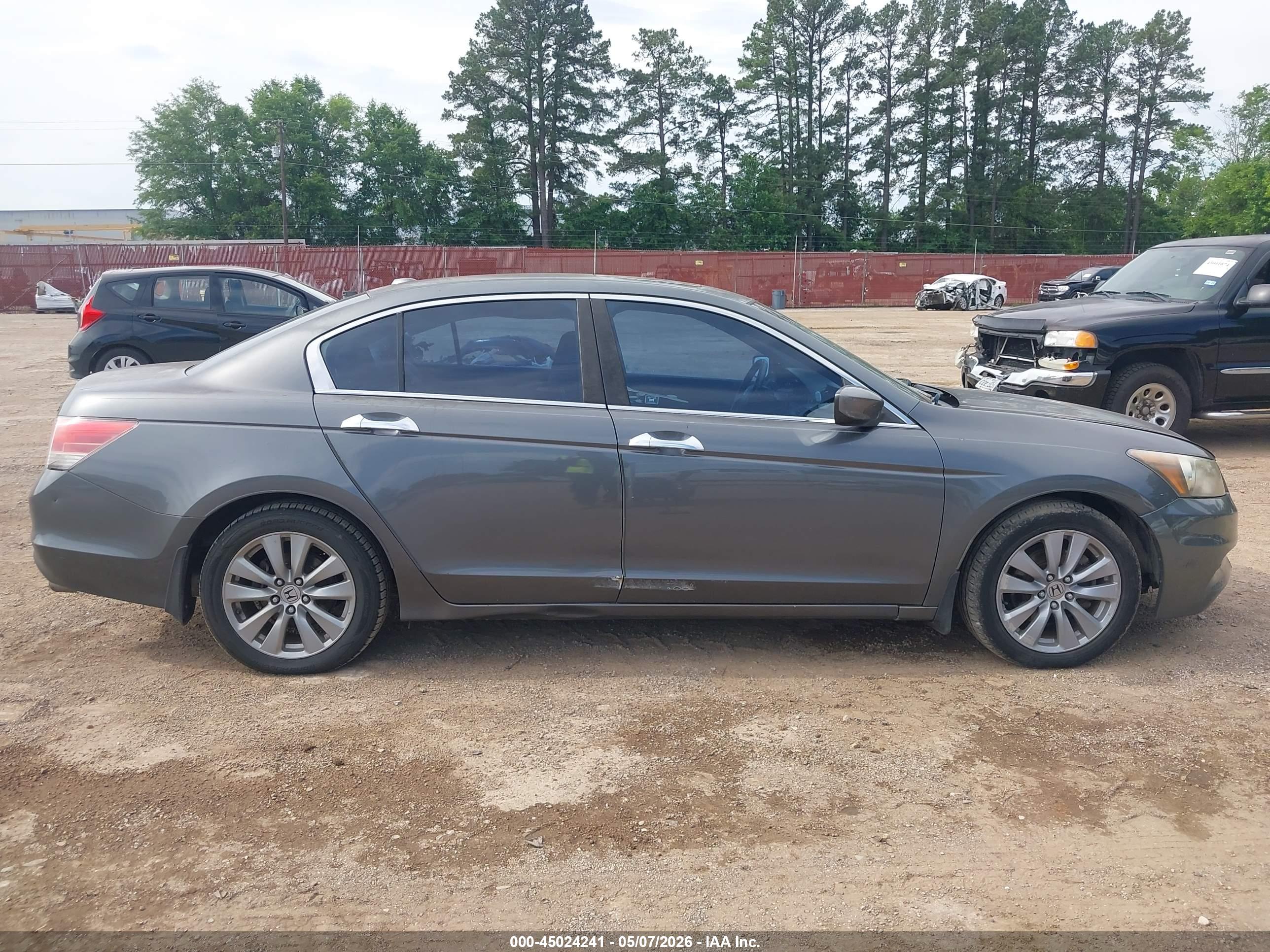 HONDA ACCORD image 6