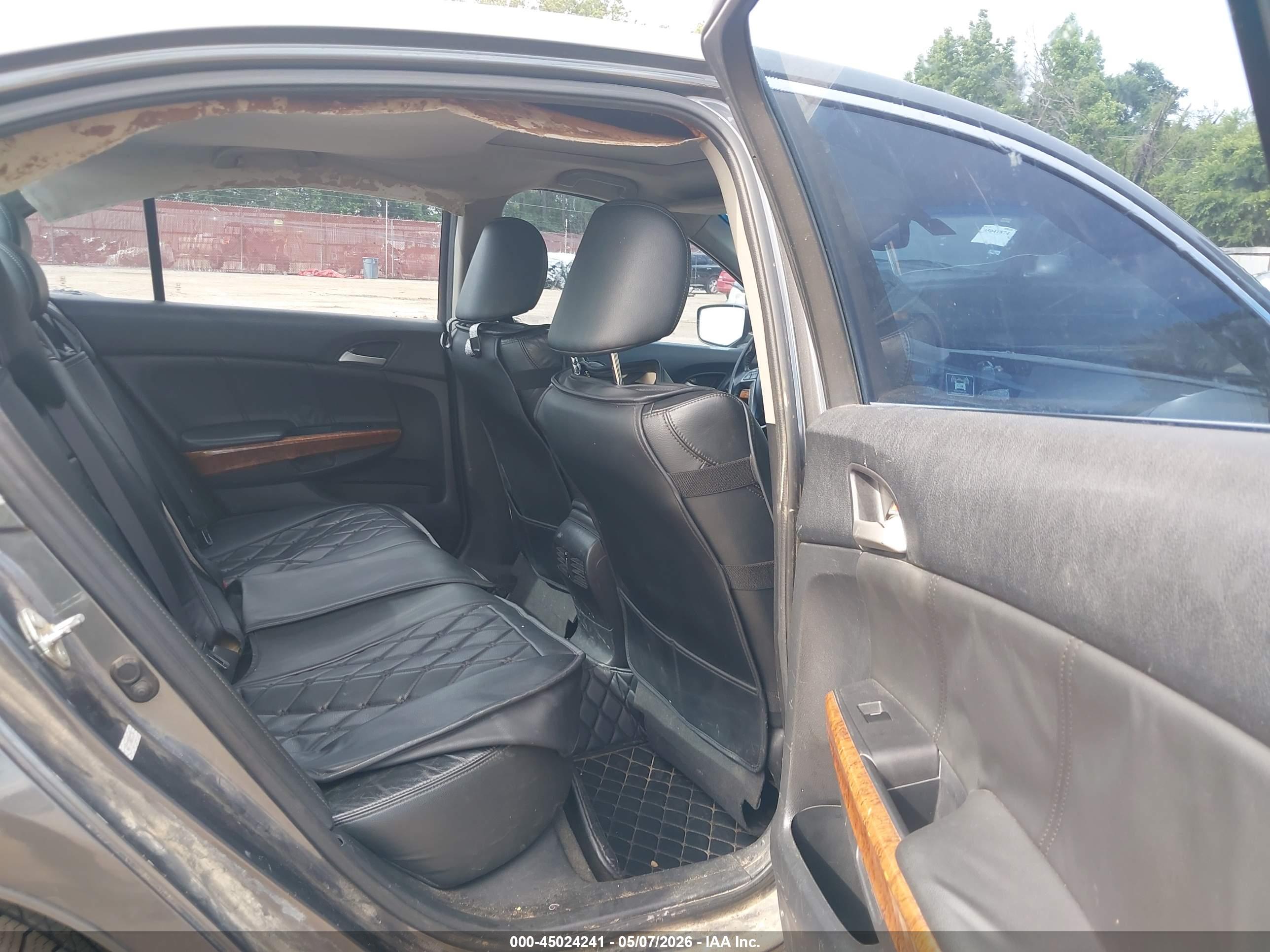 HONDA ACCORD image 8