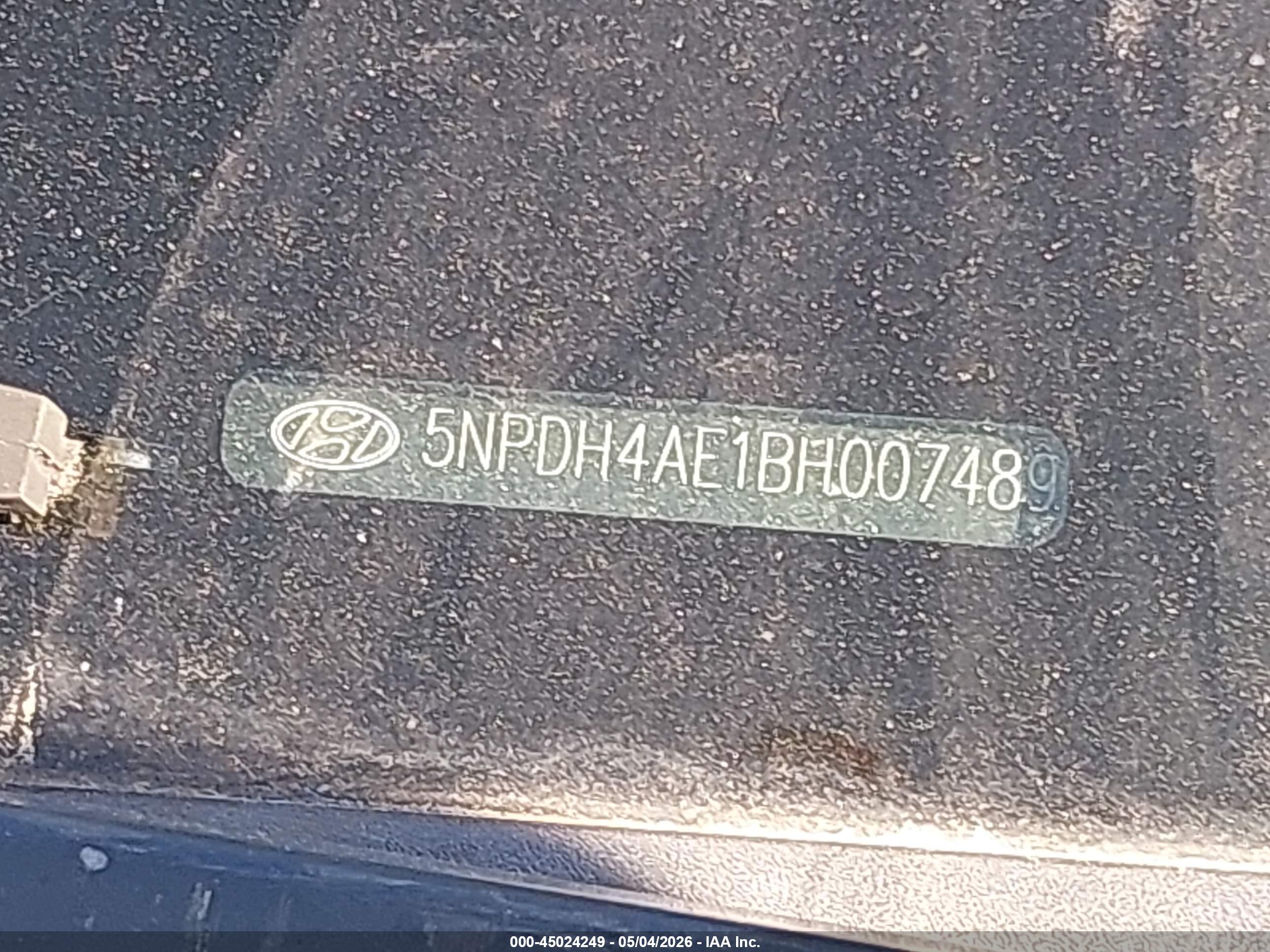 HYUNDAI ELANTRA image 9