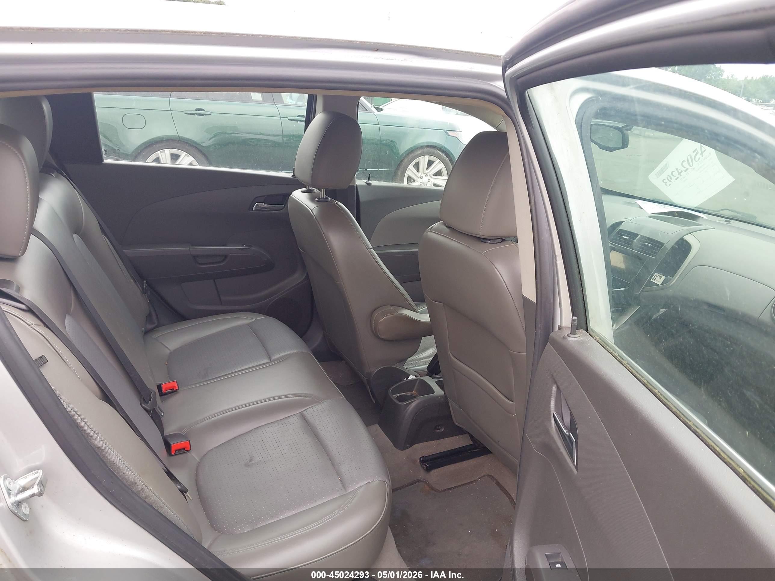 CHEVROLET SONIC image 8