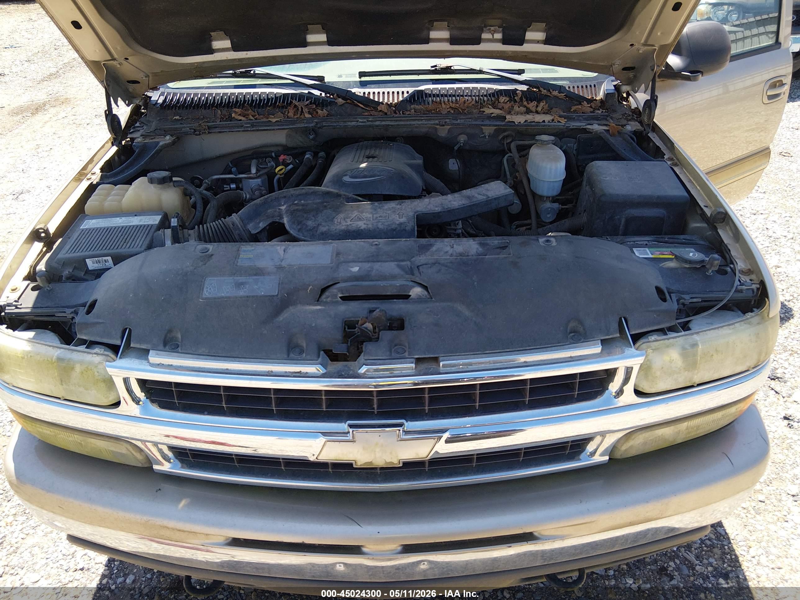 CHEVROLET SUBURBAN image 10