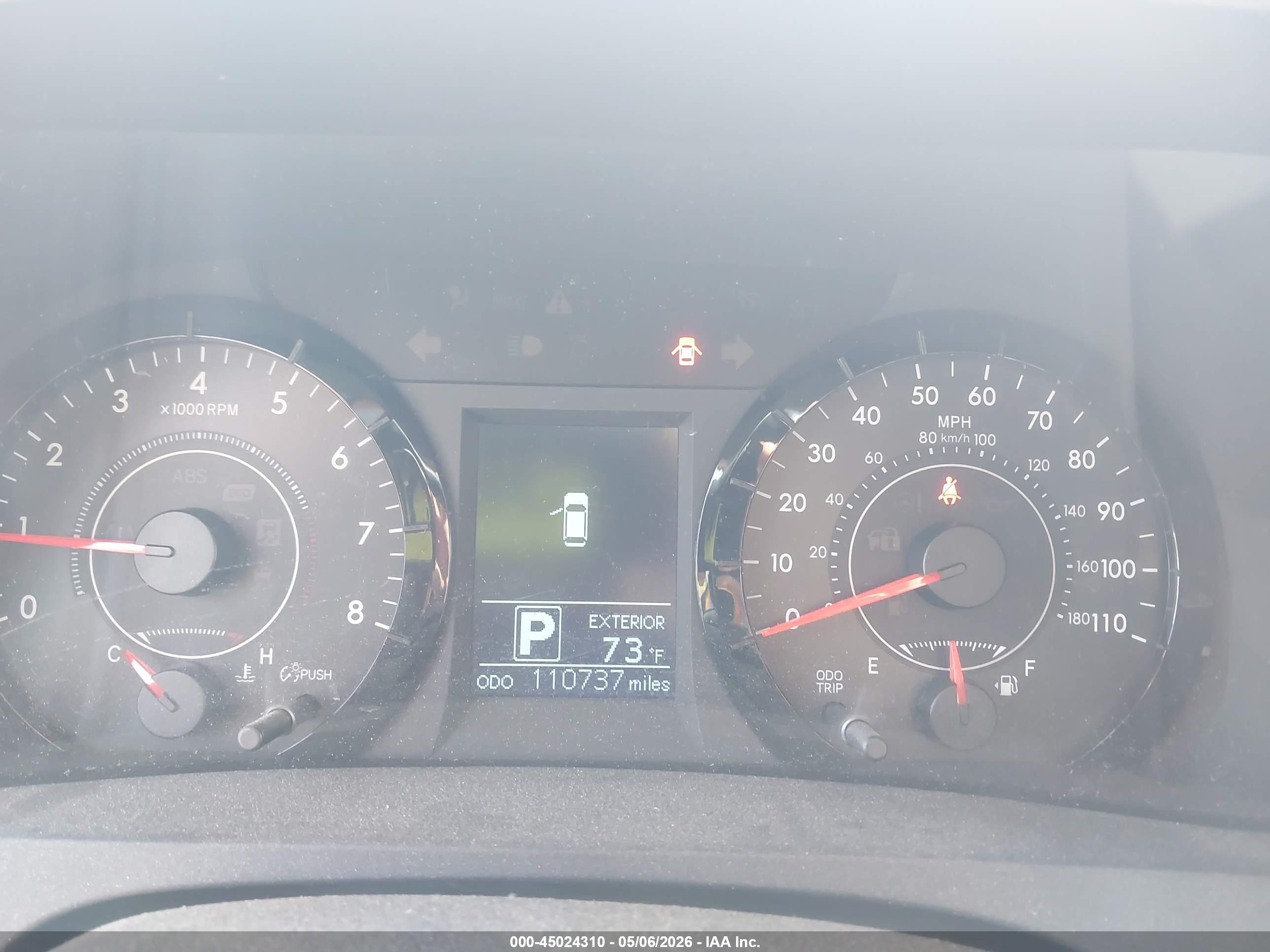 TOYOTA SIENNA image 7