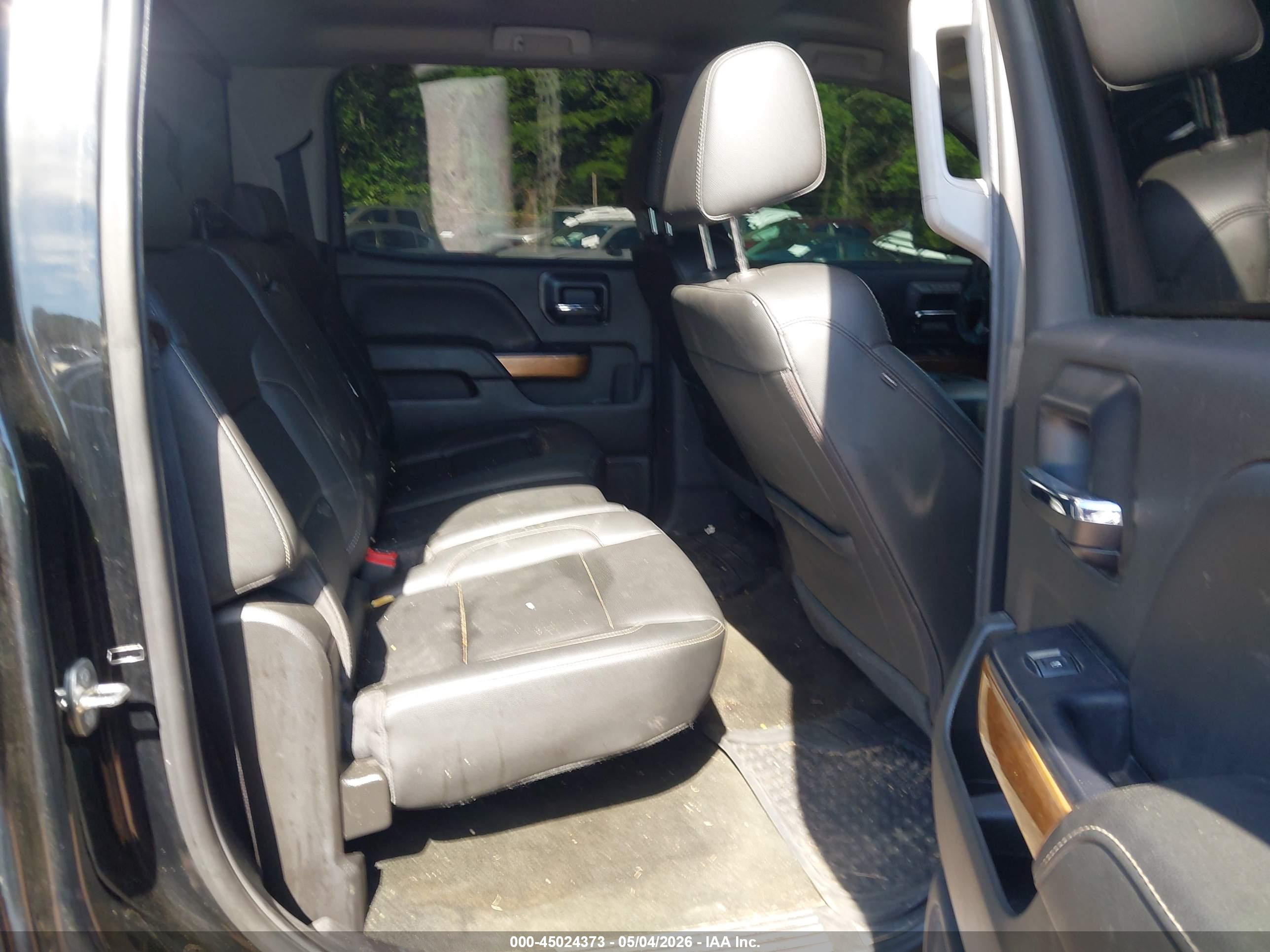 CHEVROLET SILVERADO image 8