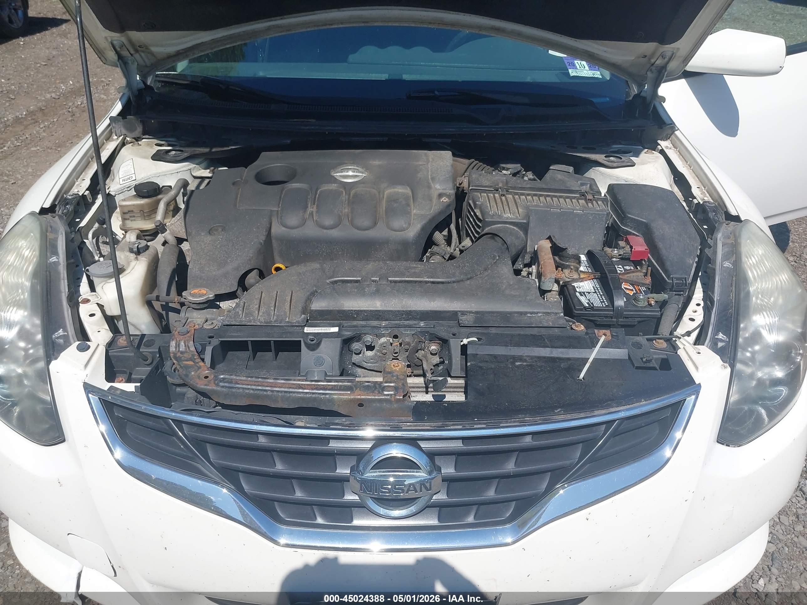 NISSAN ALTIMA image 10
