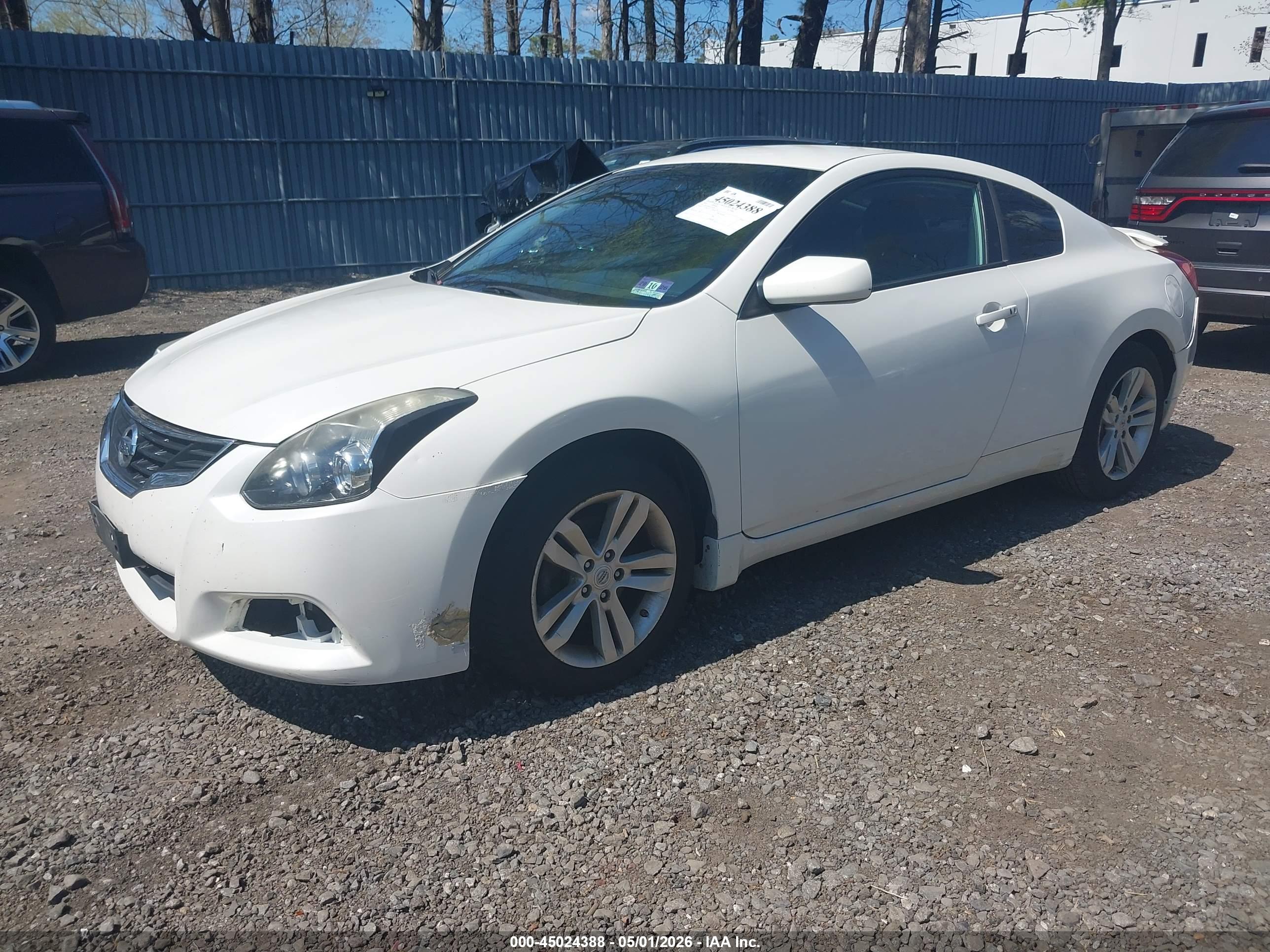 NISSAN ALTIMA image 2