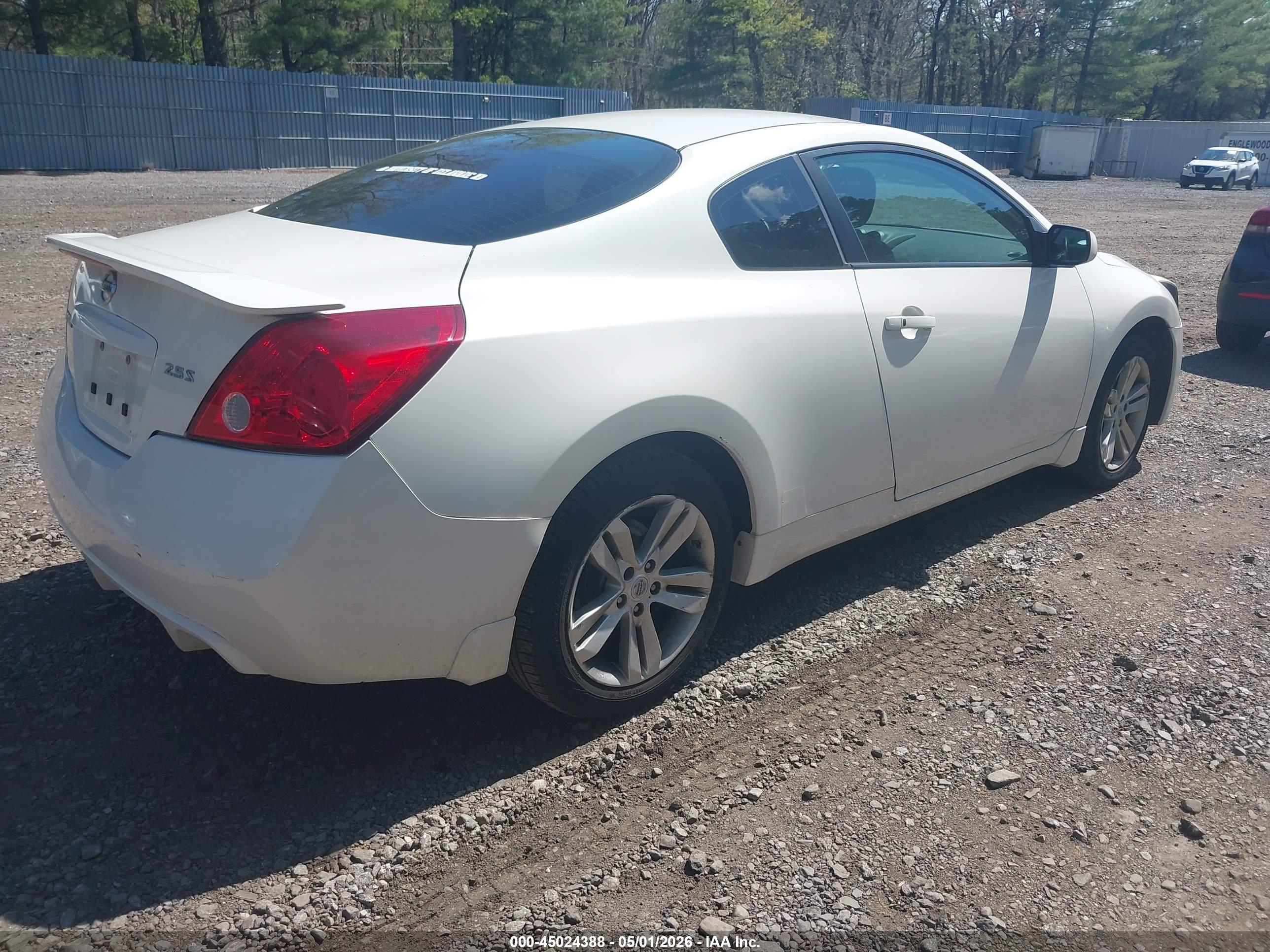 NISSAN ALTIMA image 4