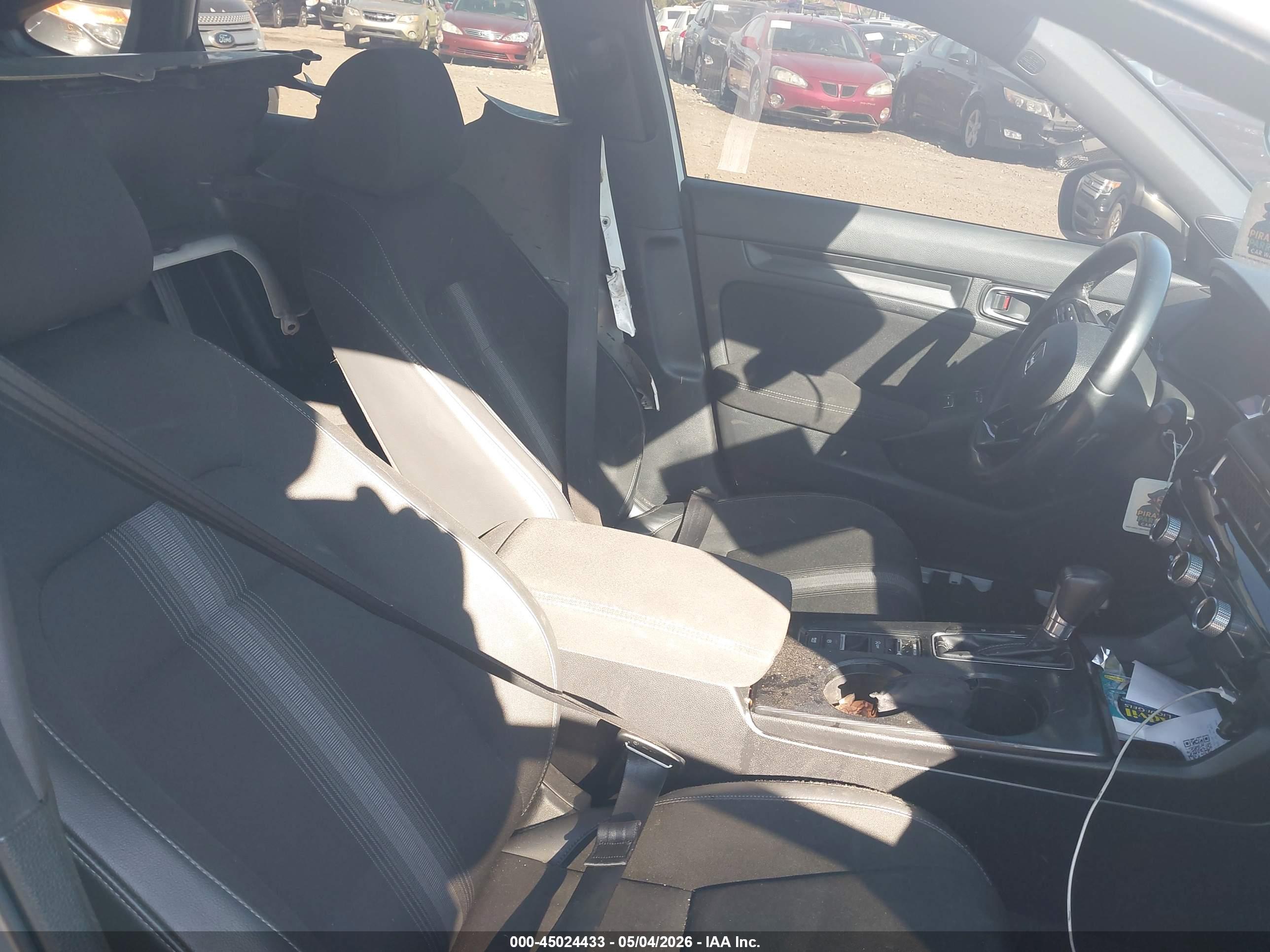 HONDA CIVIC image 5