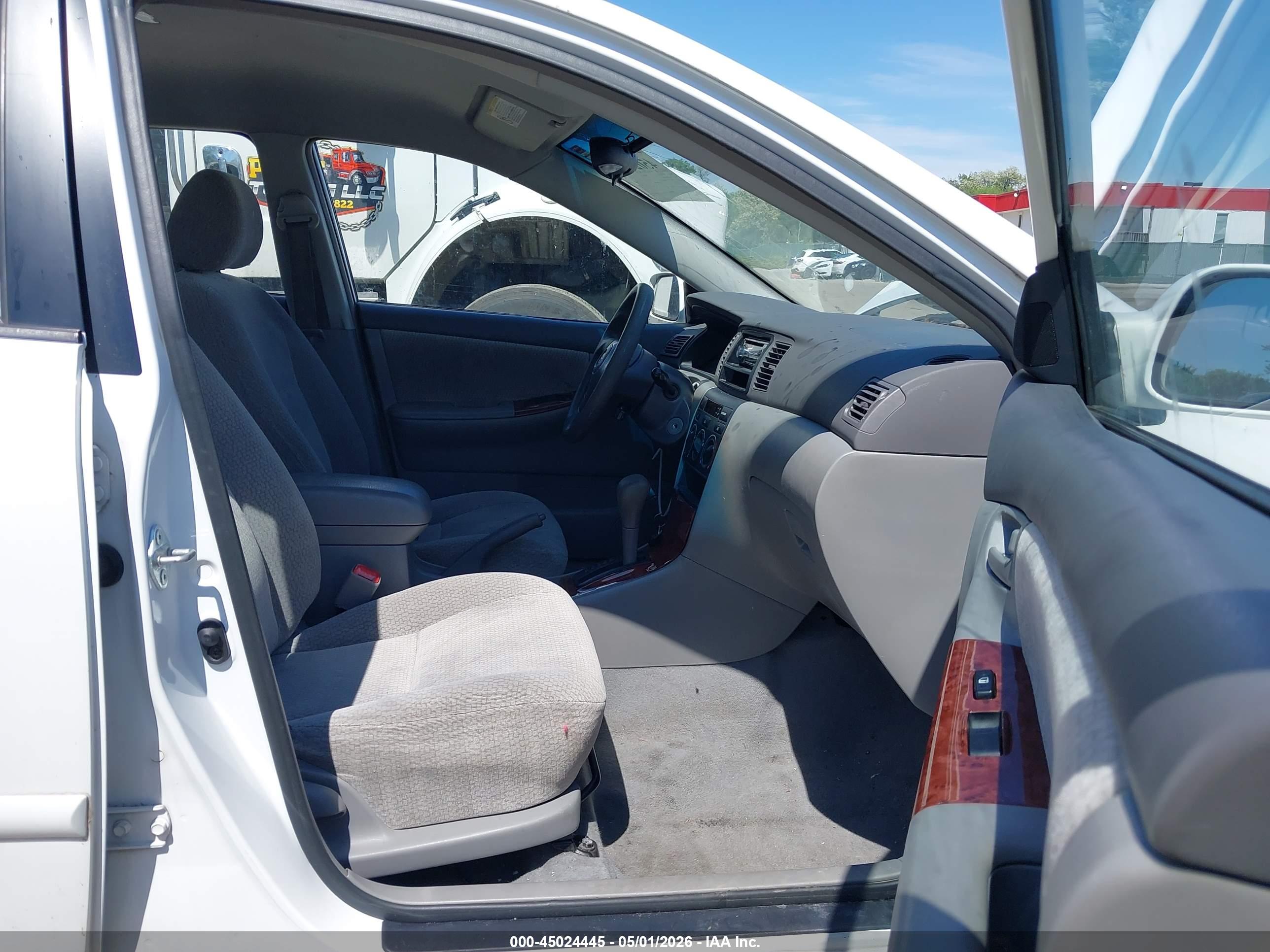 TOYOTA COROLLA image 5