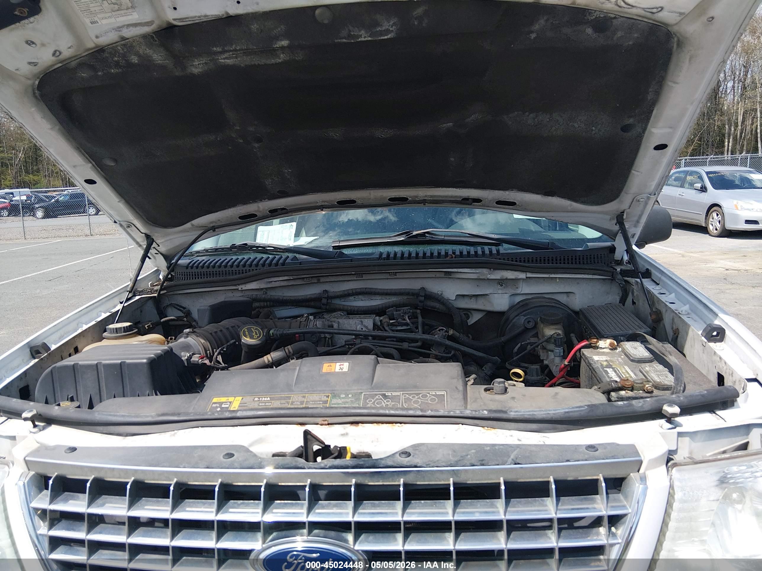 FORD EXPLORER image 10