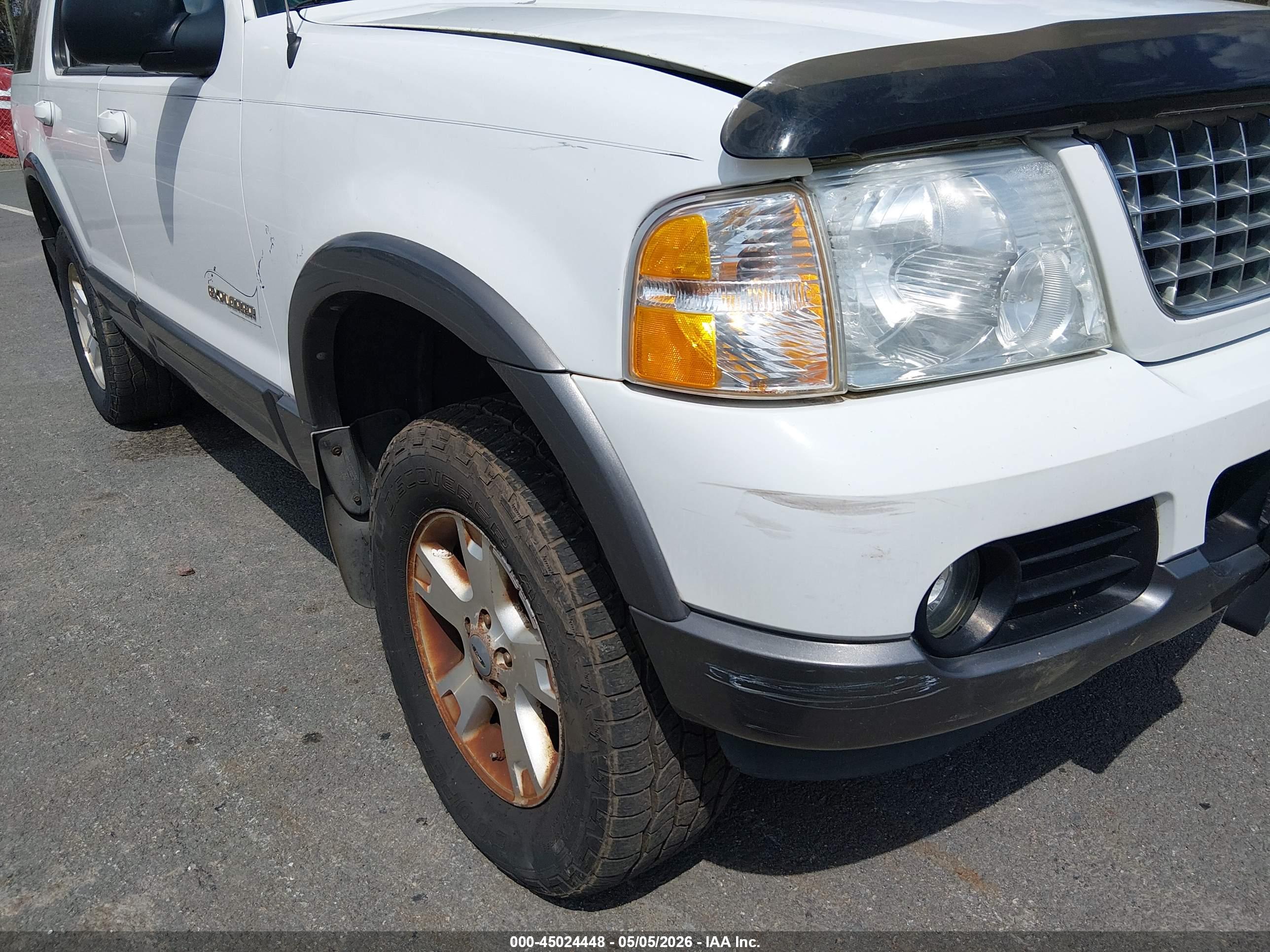 FORD EXPLORER image 6