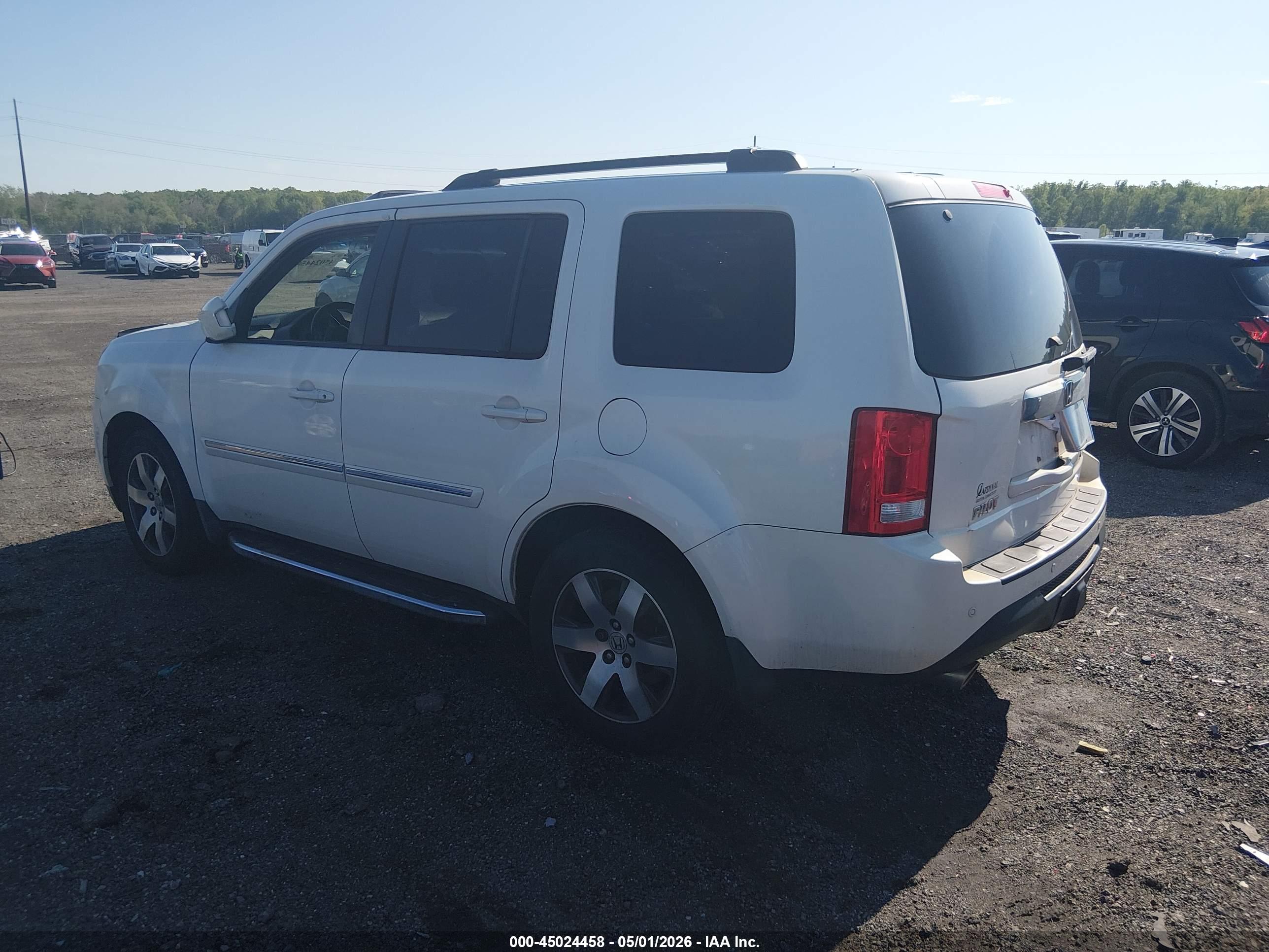HONDA PILOT image 3