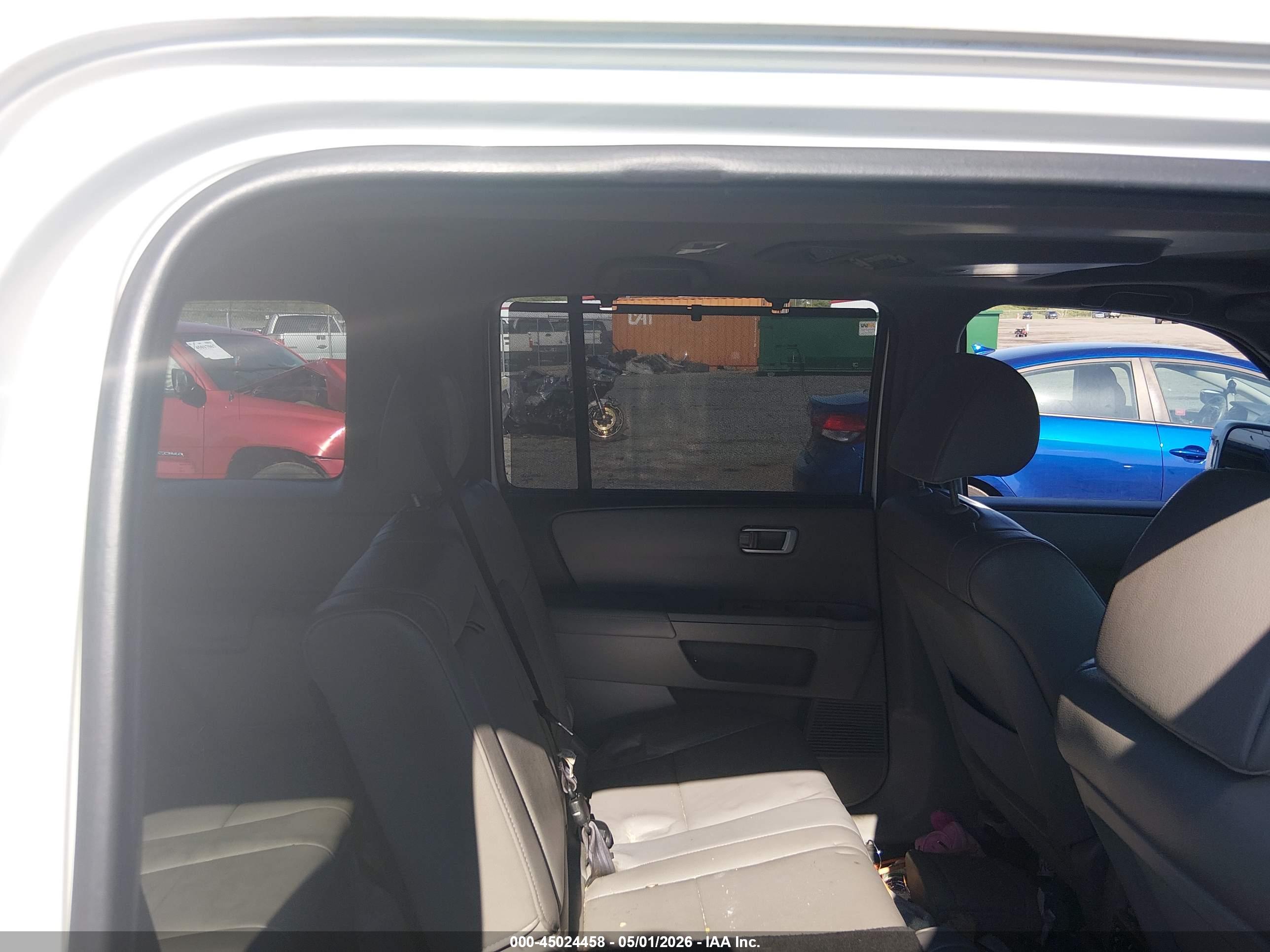 HONDA PILOT image 8