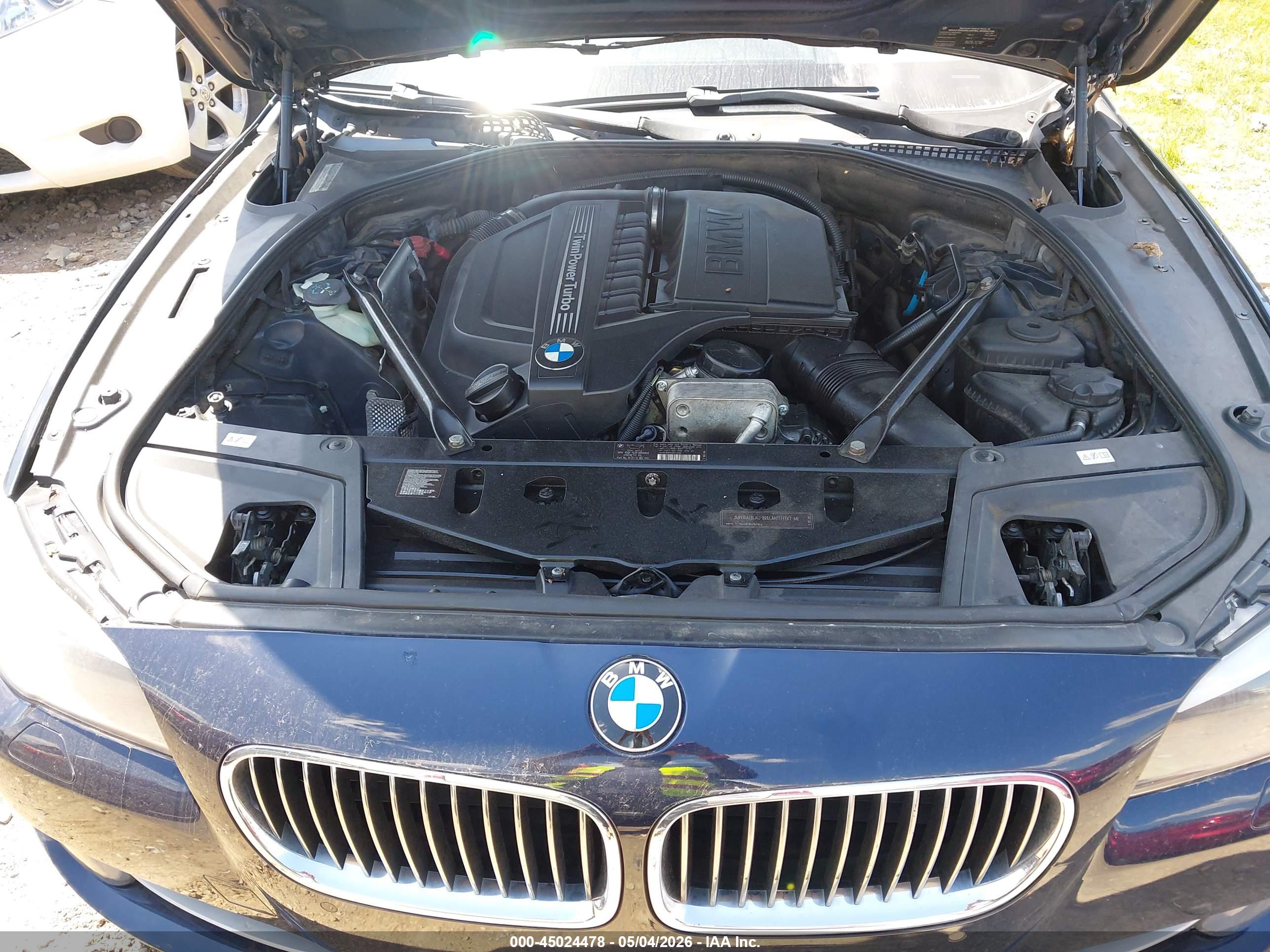 BMW 535I image 10
