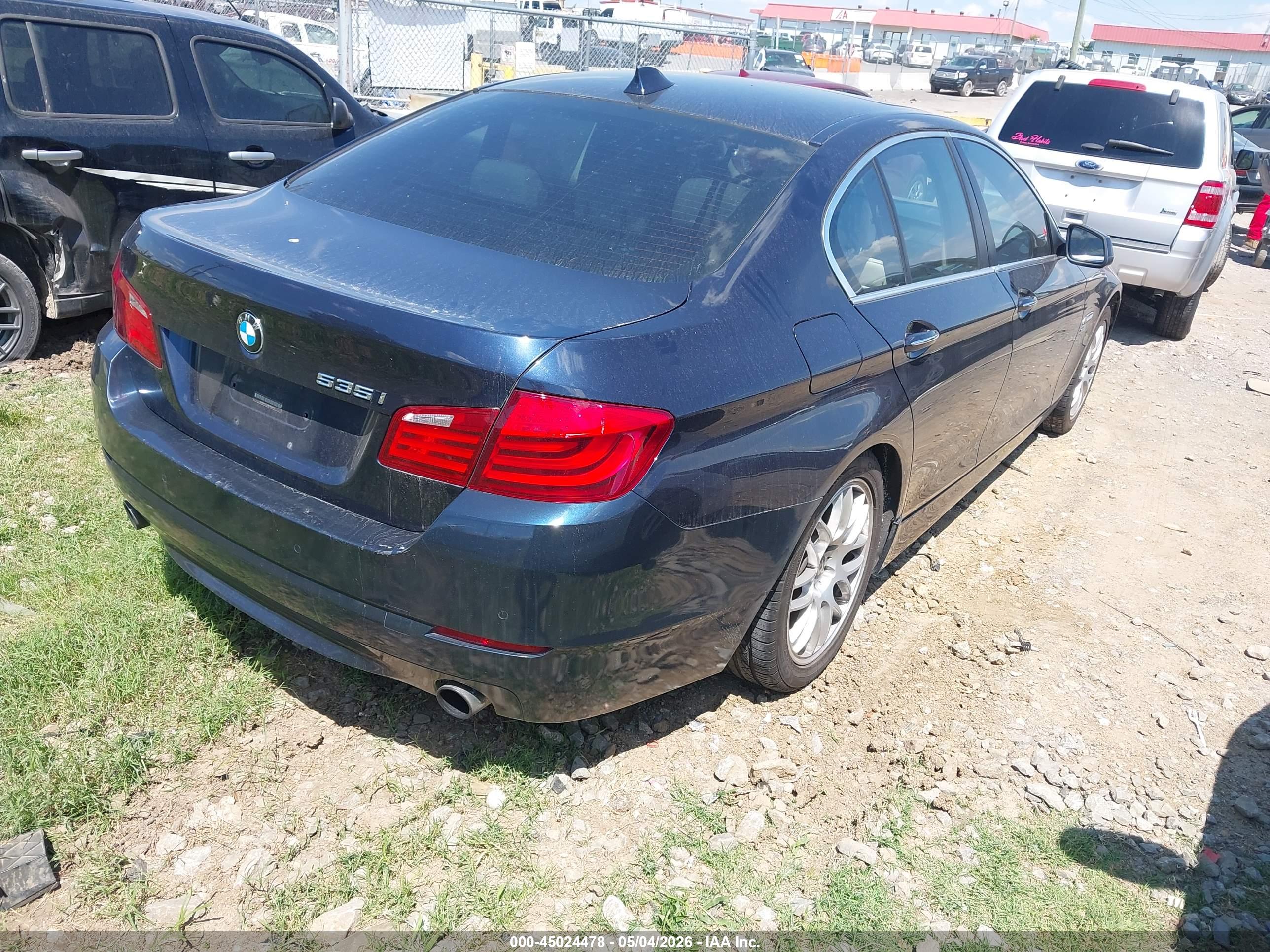 BMW 535I image 4