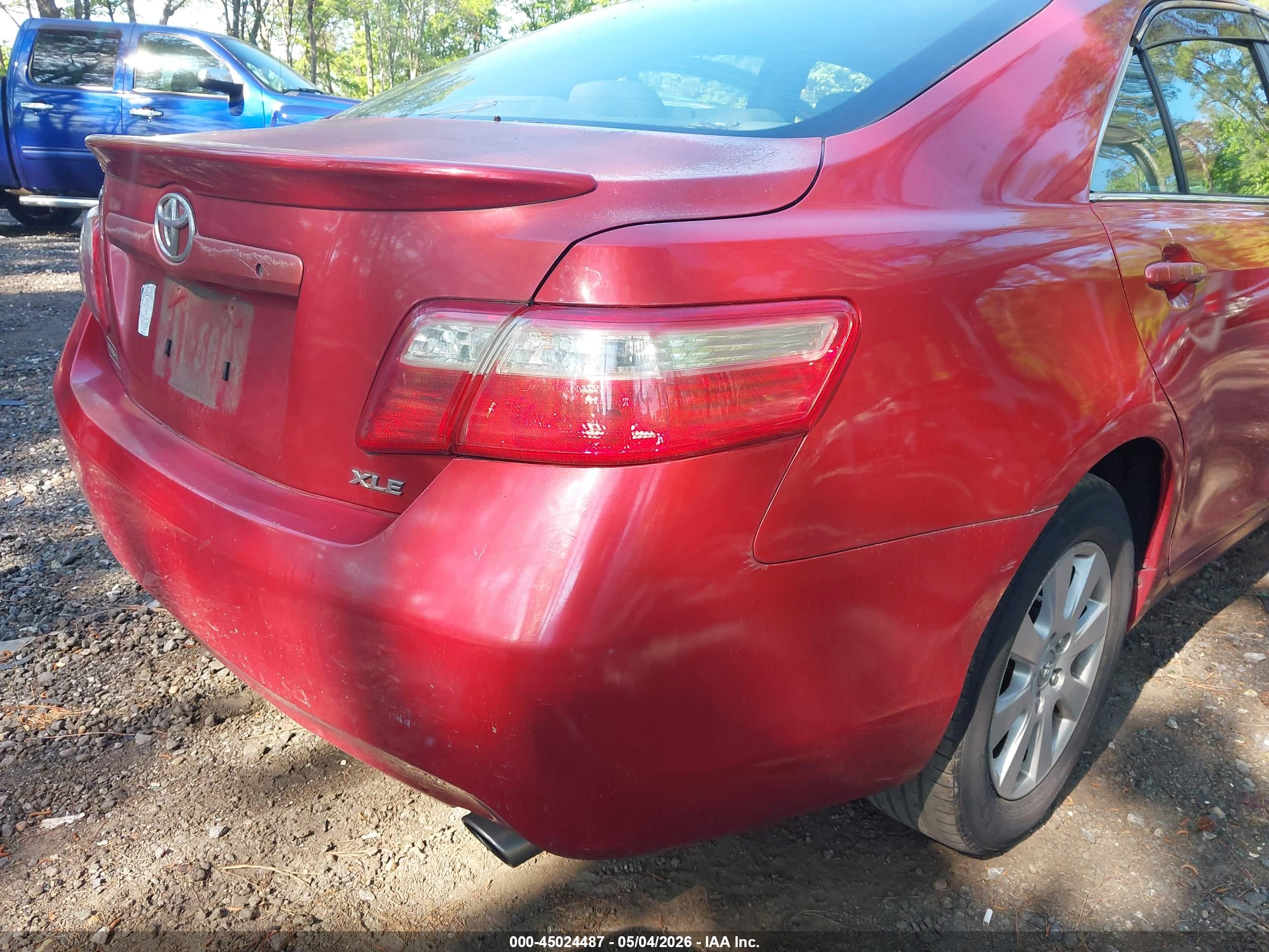 TOYOTA CAMRY image 6