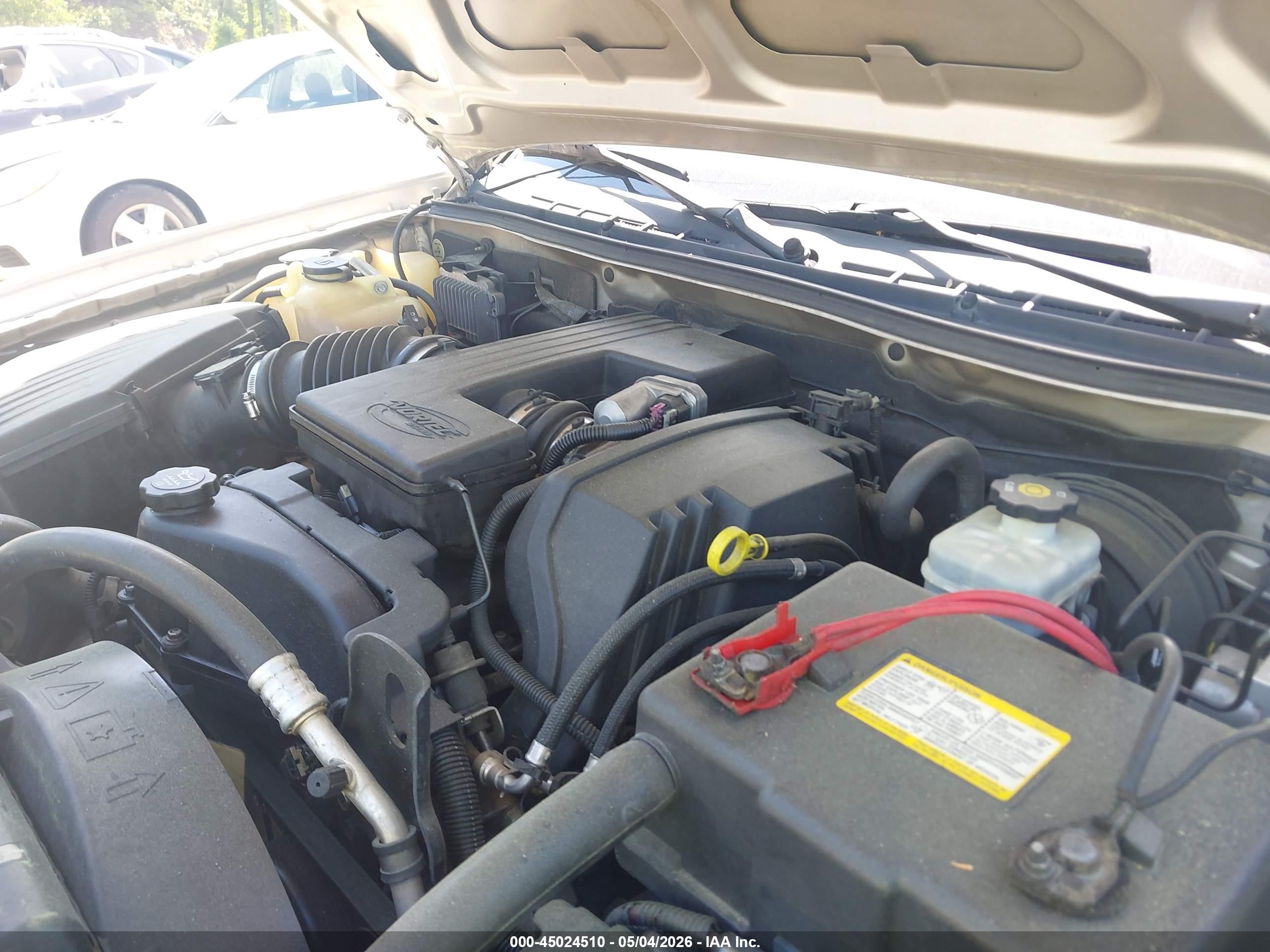 CHEVROLET COLORADO image 10
