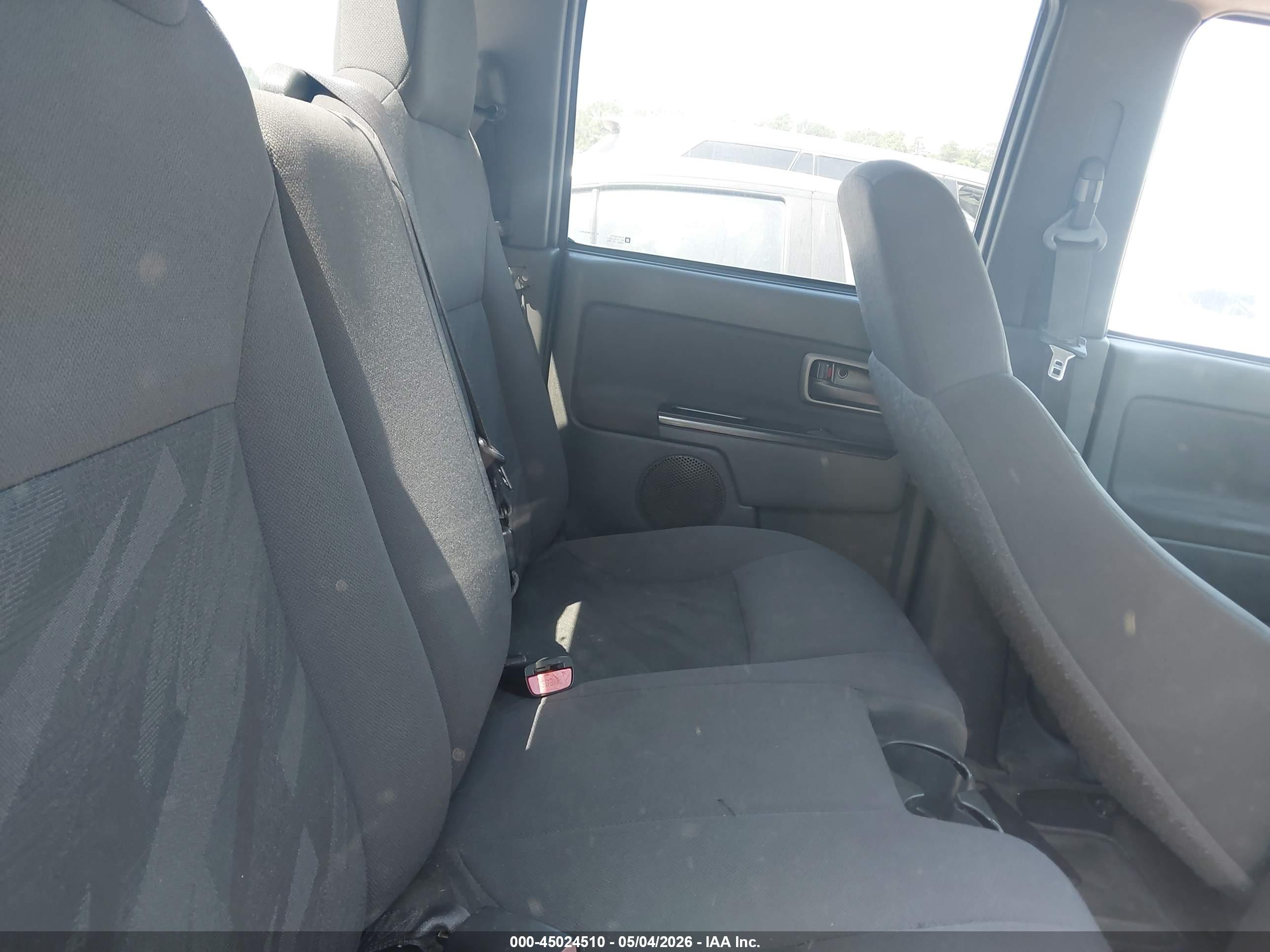 CHEVROLET COLORADO image 8