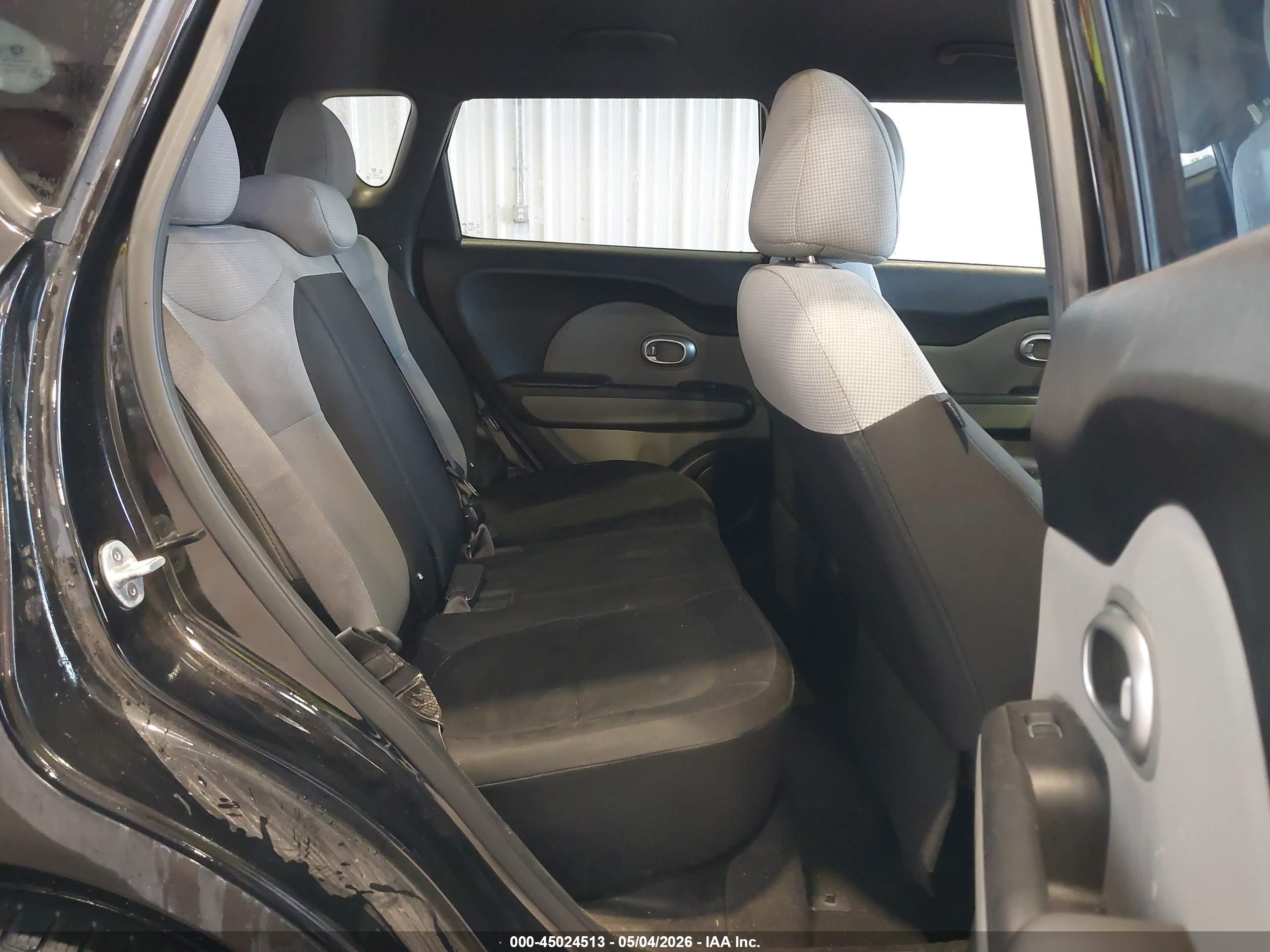 KIA SOUL image 8