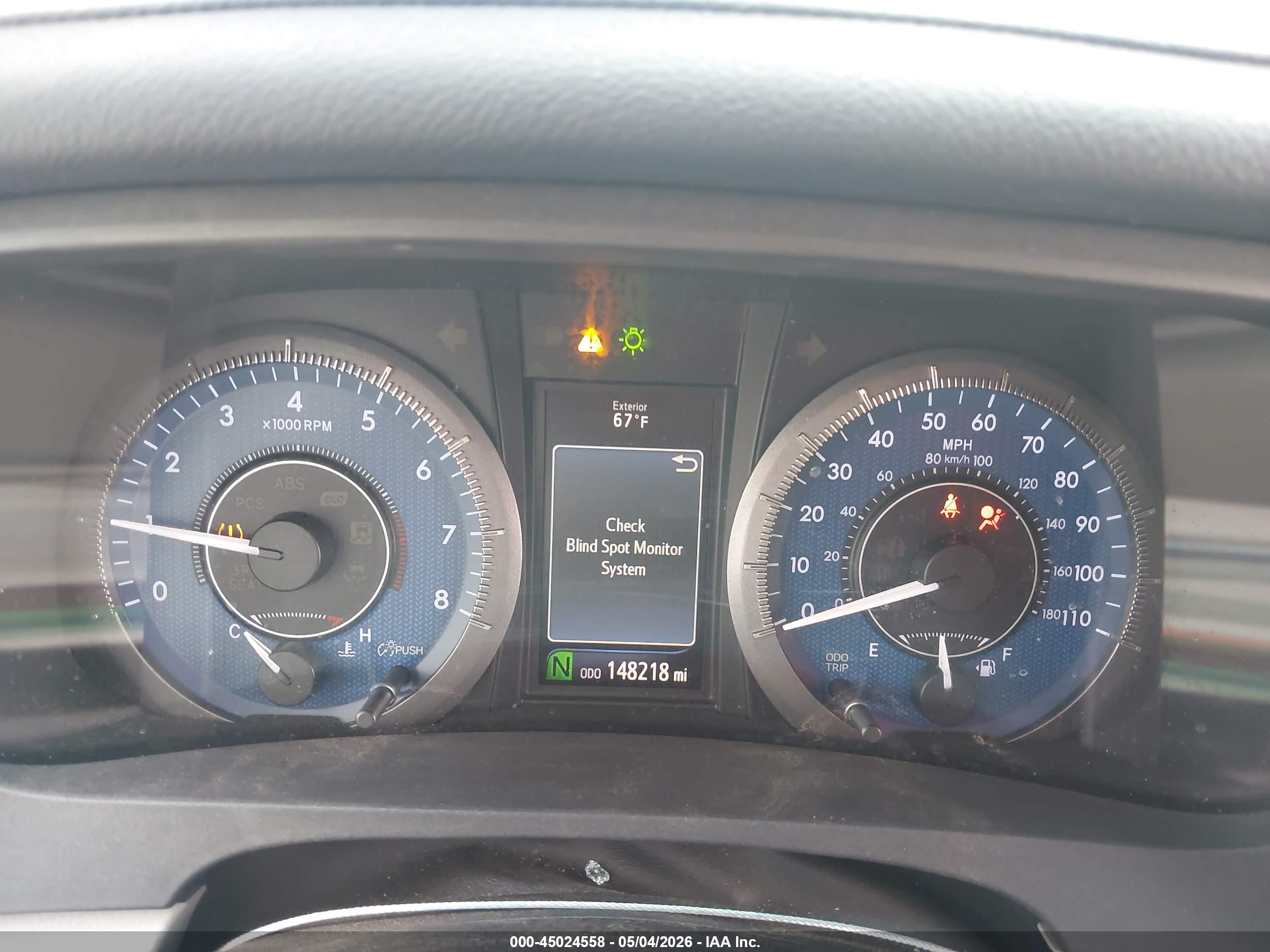 TOYOTA SIENNA image 7