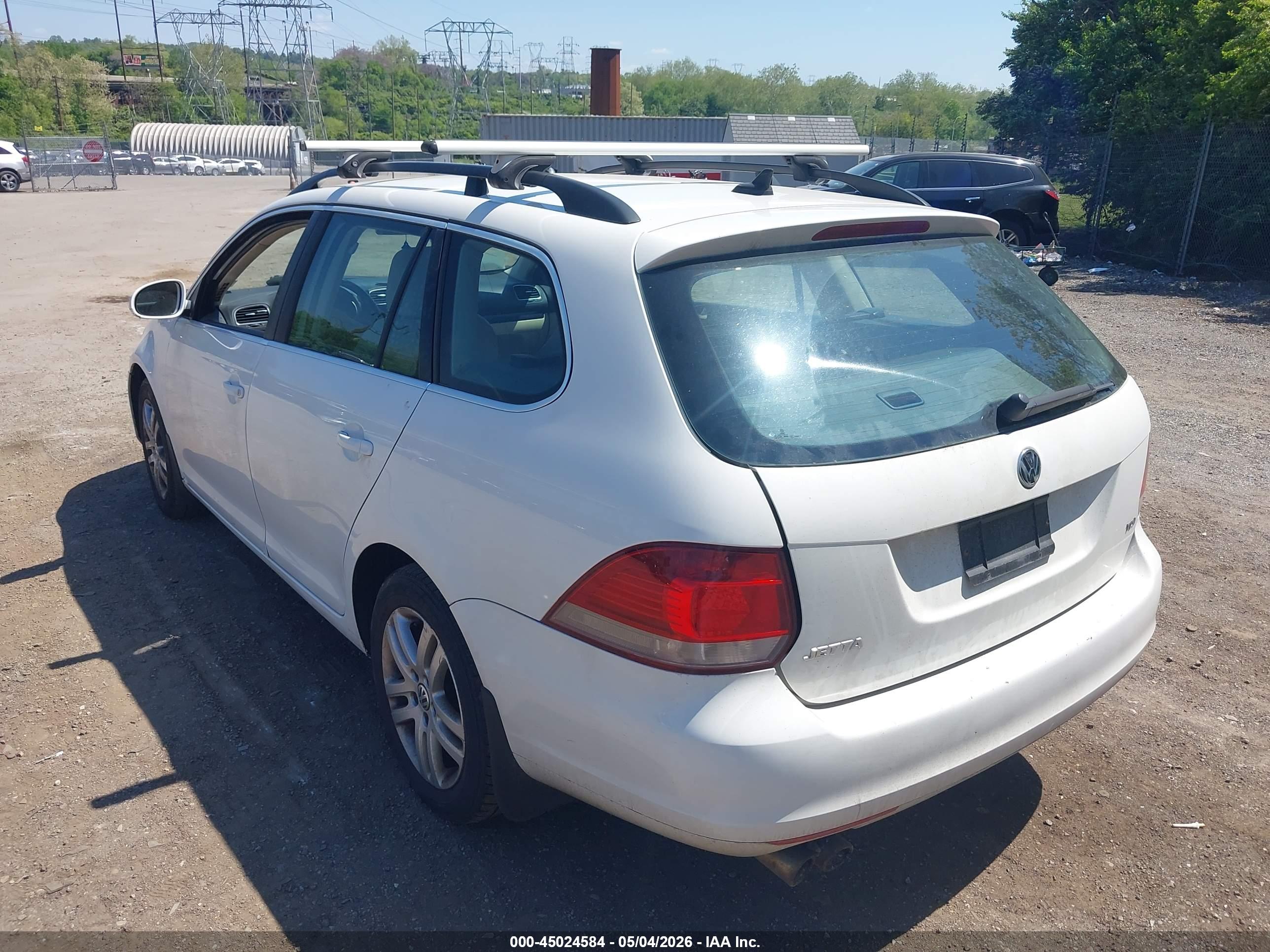 VOLKSWAGEN JETTA image 3